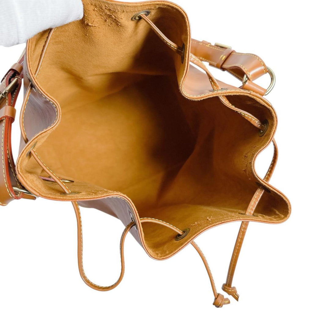 Louis Vuitton Brown Epi Leather Shoulder Bag (Pre-Owned)