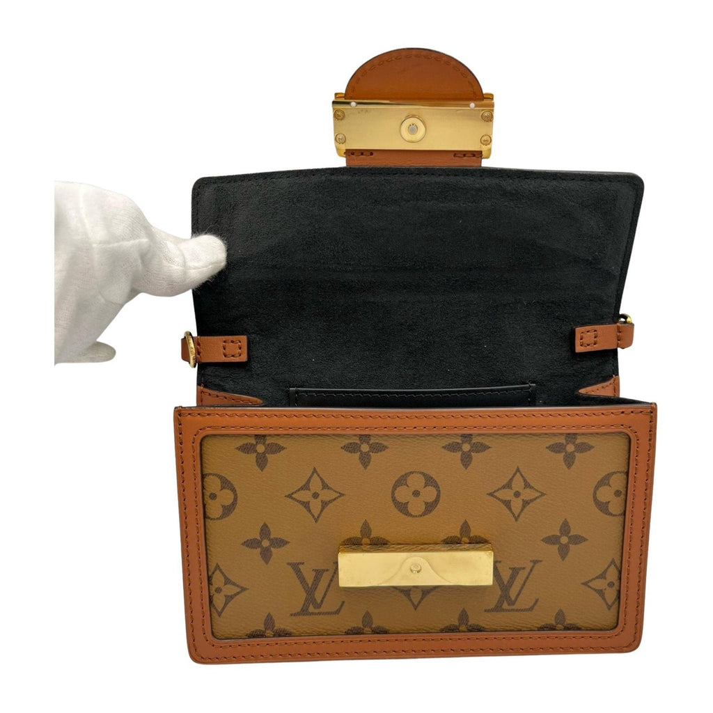 Louis Vuitton Brown Leather Shoulder Bag (Pre-Owned)