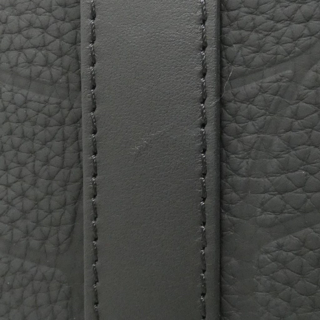 Louis Vuitton Black Leather Shoulder Bag (Pre-Owned)