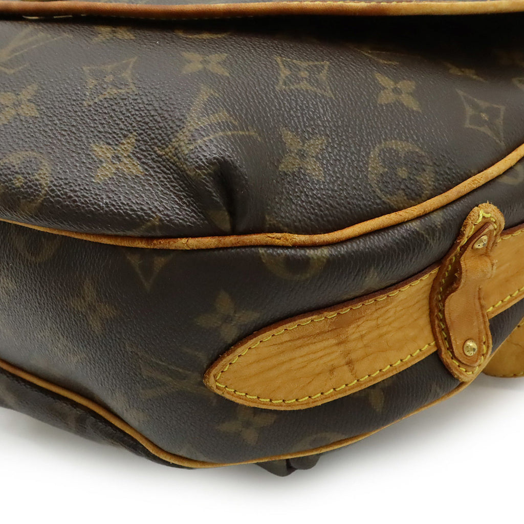 Louis Vuitton Brown Monogram Monogram Shoulder Bag (Pre-Owned)