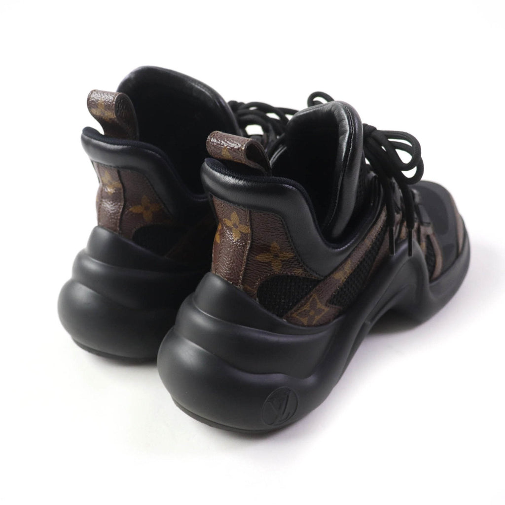 Louis Vuitton Black Sneakers (Pre-Owned)