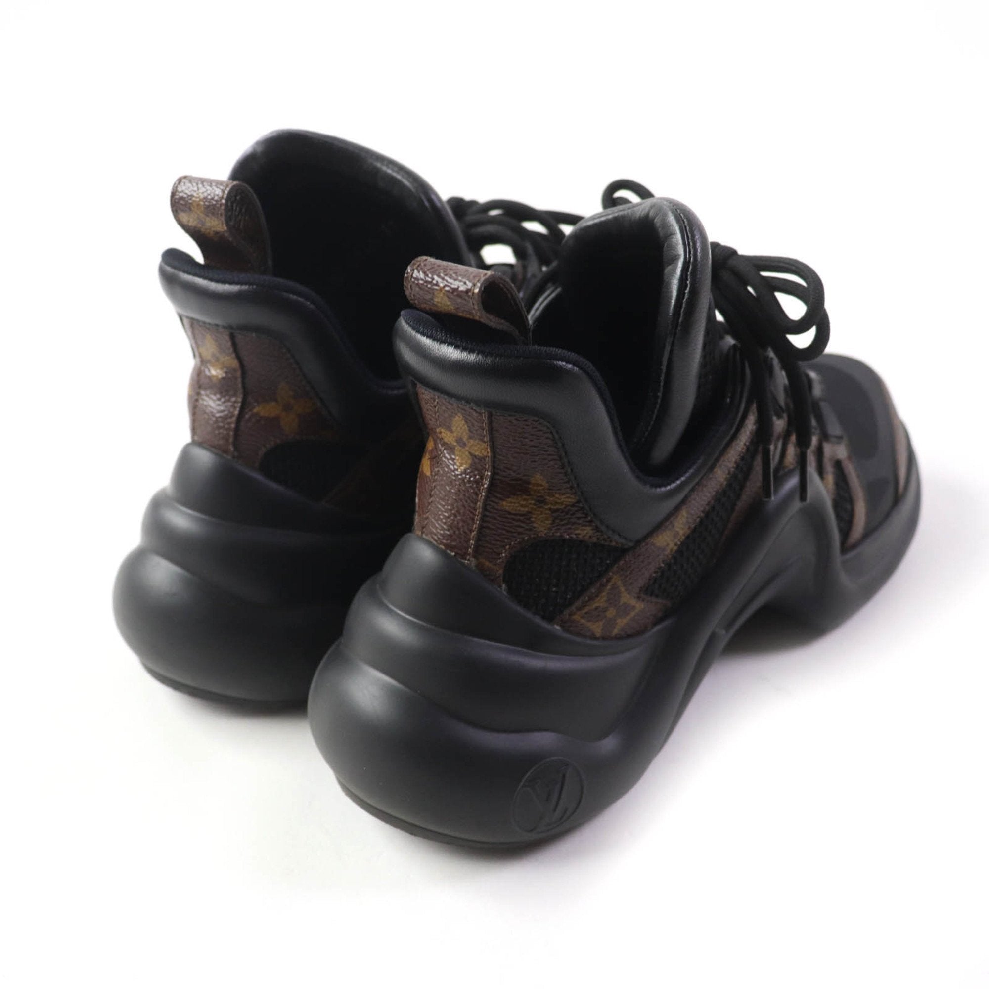 Louis Vuitton Black Sneakers (Pre-Owned)