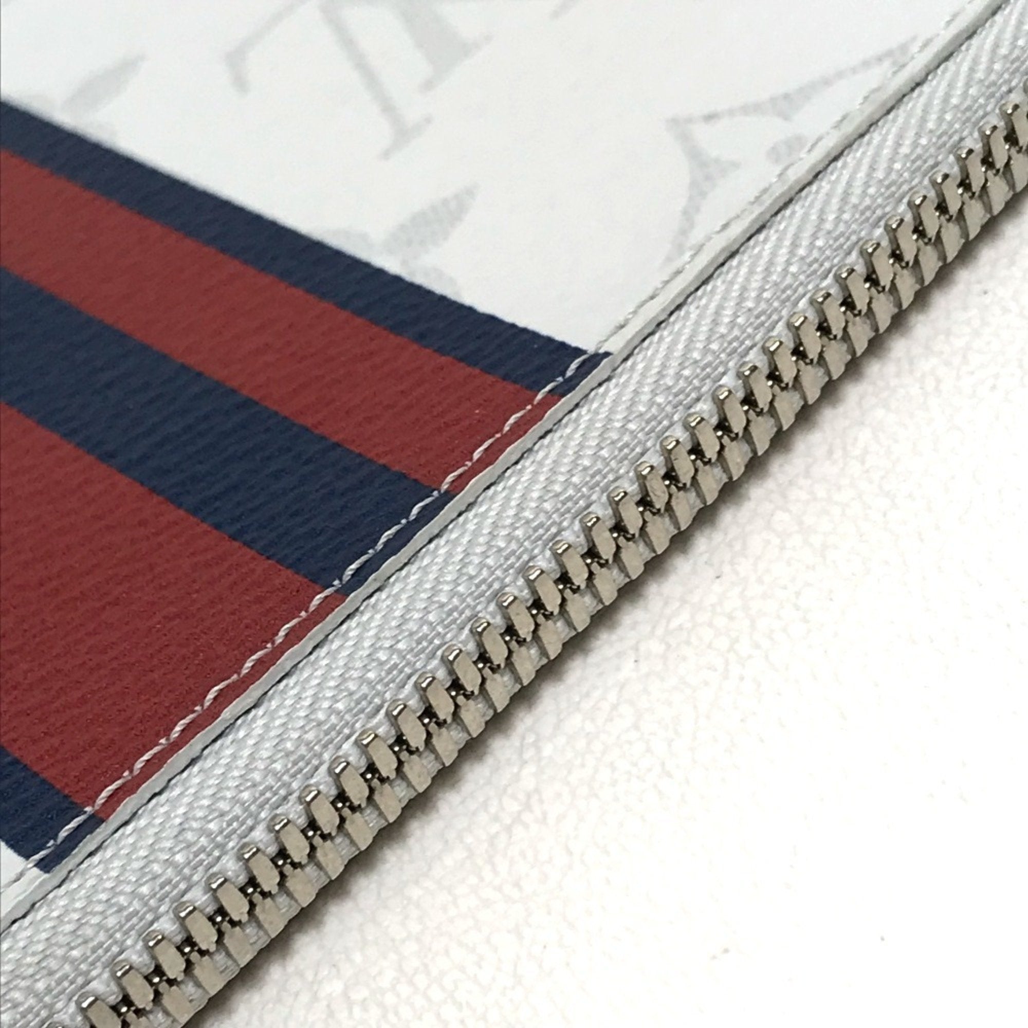 Louis Vuitton Blue Red Color White Monogram Clutch Bag Pochette (Pre-Owned)