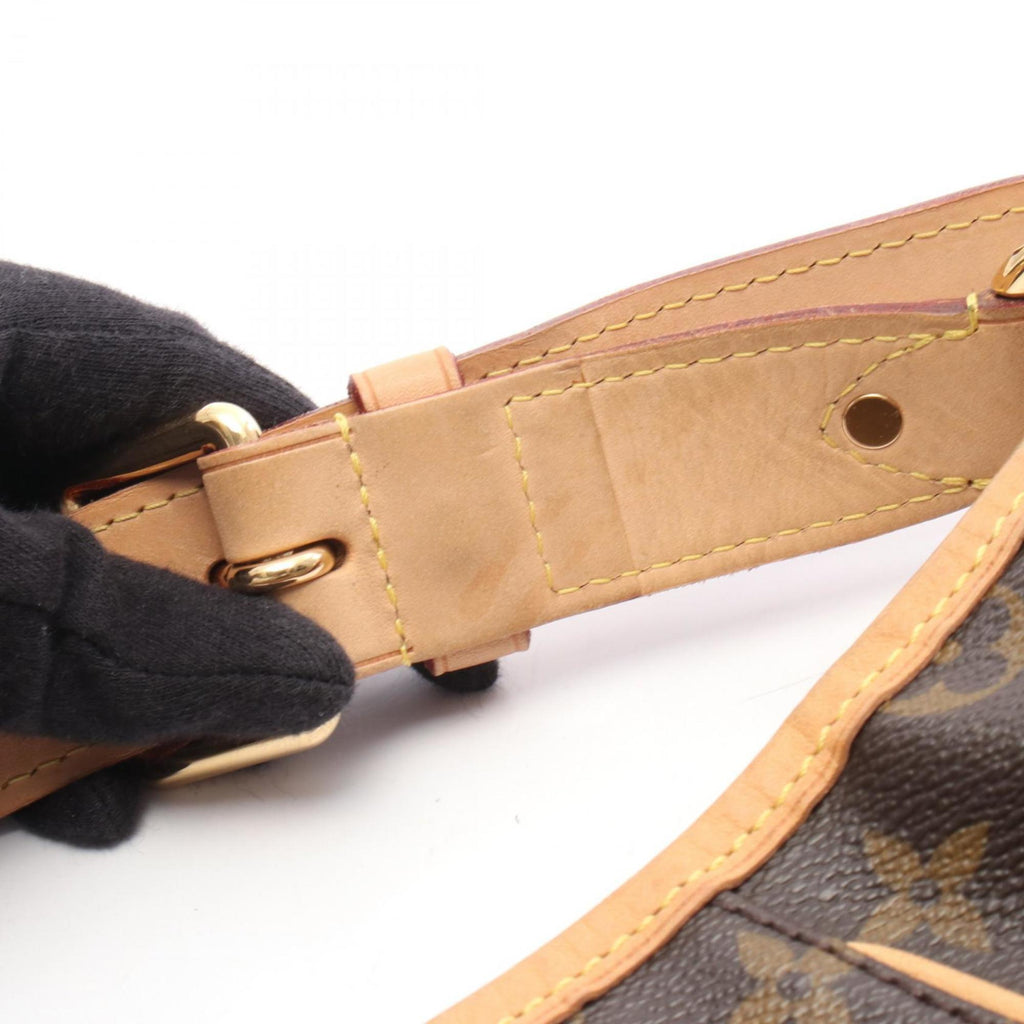 Louis Vuitton Brown Coated Canvas Leather Shoulder Bag (Pre-Owned)