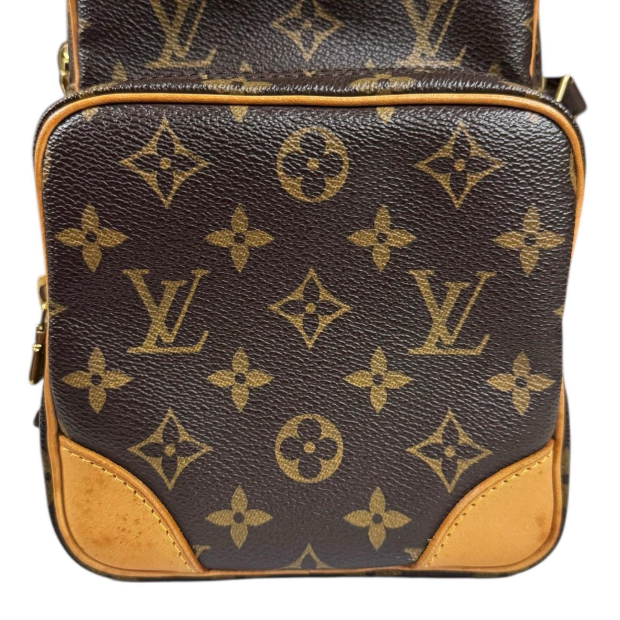 Louis Vuitton Brown Monogram Canvas Shoulder Bag (Pre-Owned)