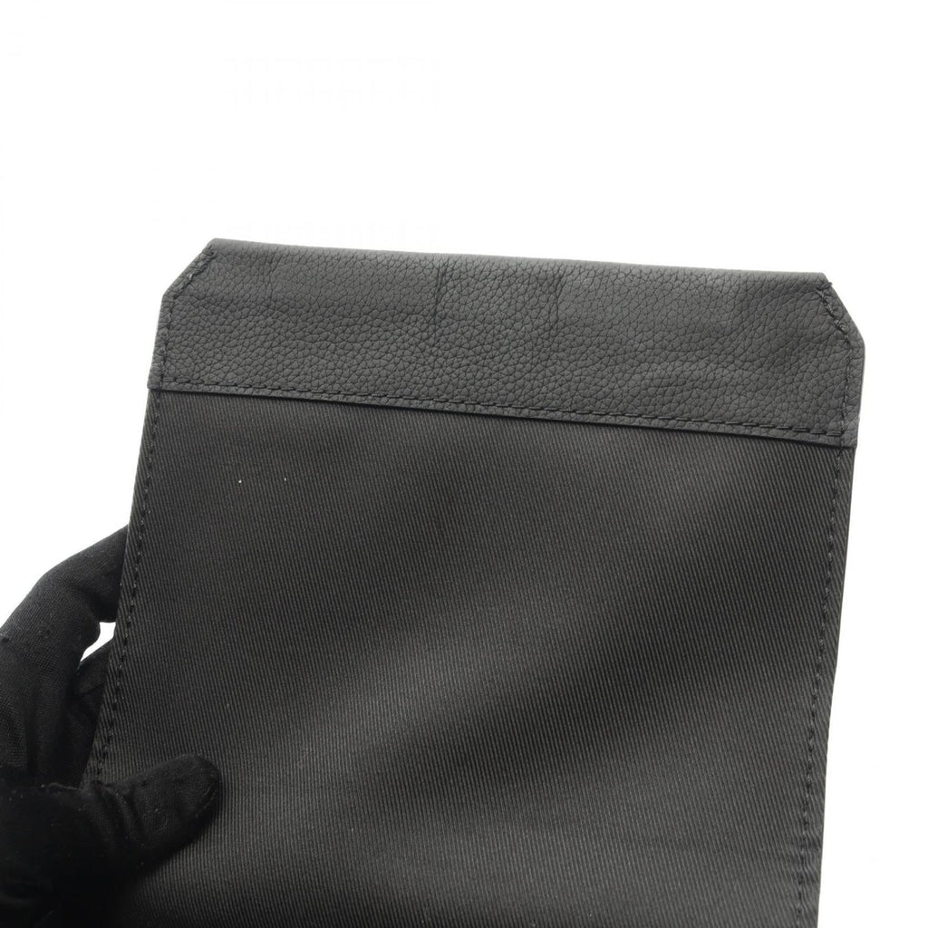 Louis Vuitton Black Leather Shoulder Bag (Pre-Owned)