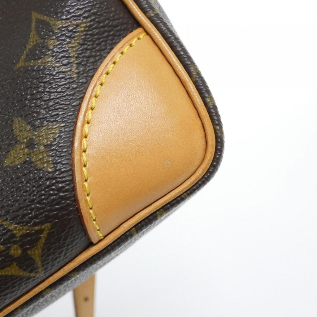 Louis Vuitton Brown Coated Canvas Shoulder Bag (Pre-Owned)