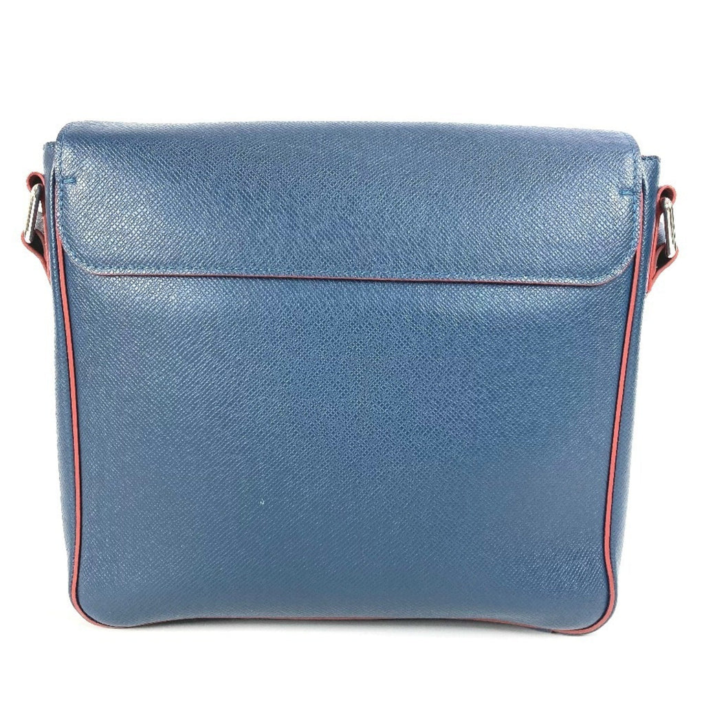 Louis Vuitton Navy Ocean Red Color Taiga Leather Messenger Bag Shoulder Bag (Pre-Owned)