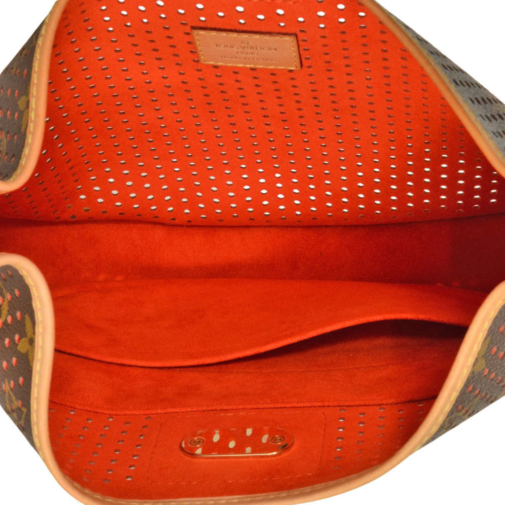 Louis Vuitton Monogram Monogram Shoulder Bag (Pre-Owned)