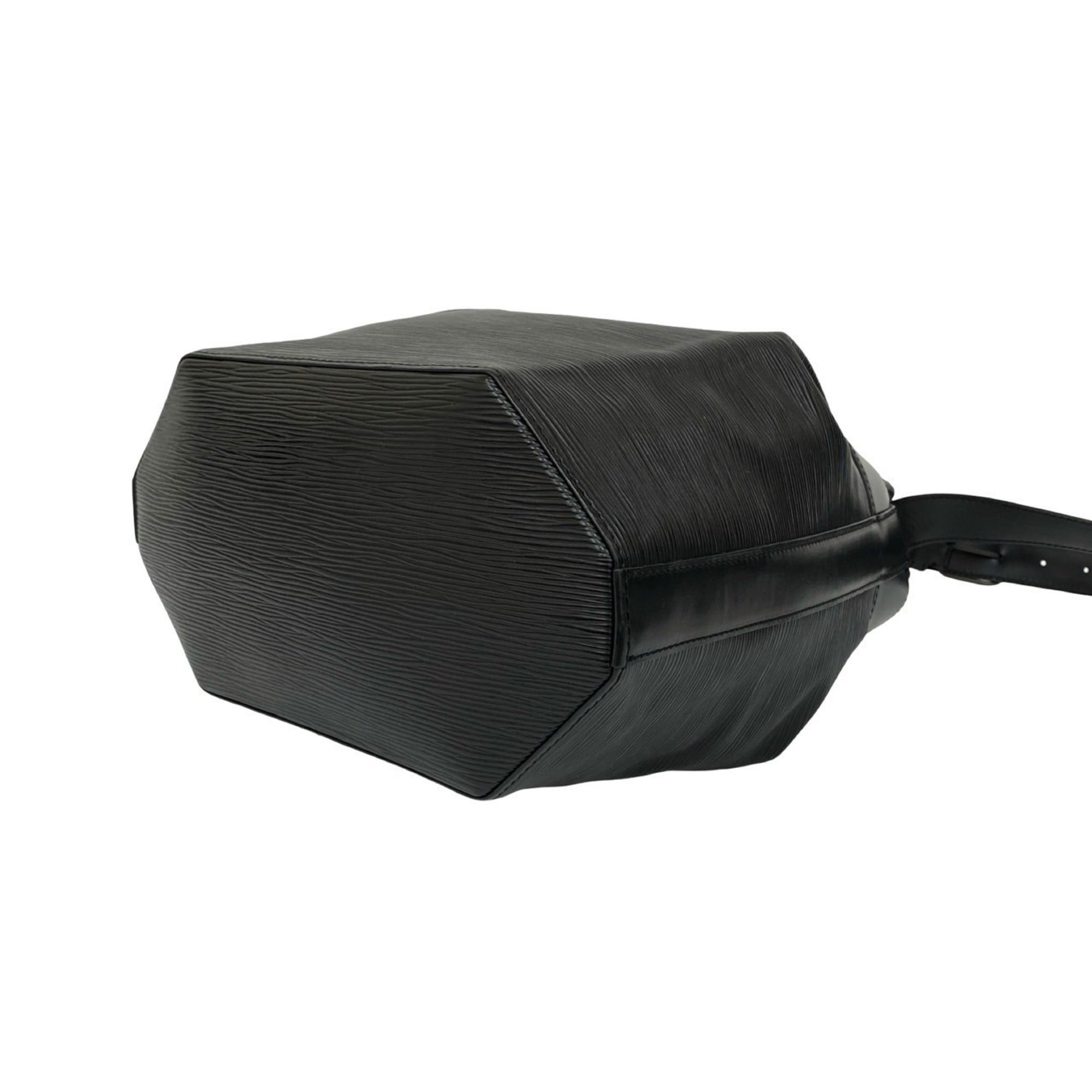 Louis Vuitton Black Epi Leather Shoulder Bag Sling Bag (Pre-Owned)