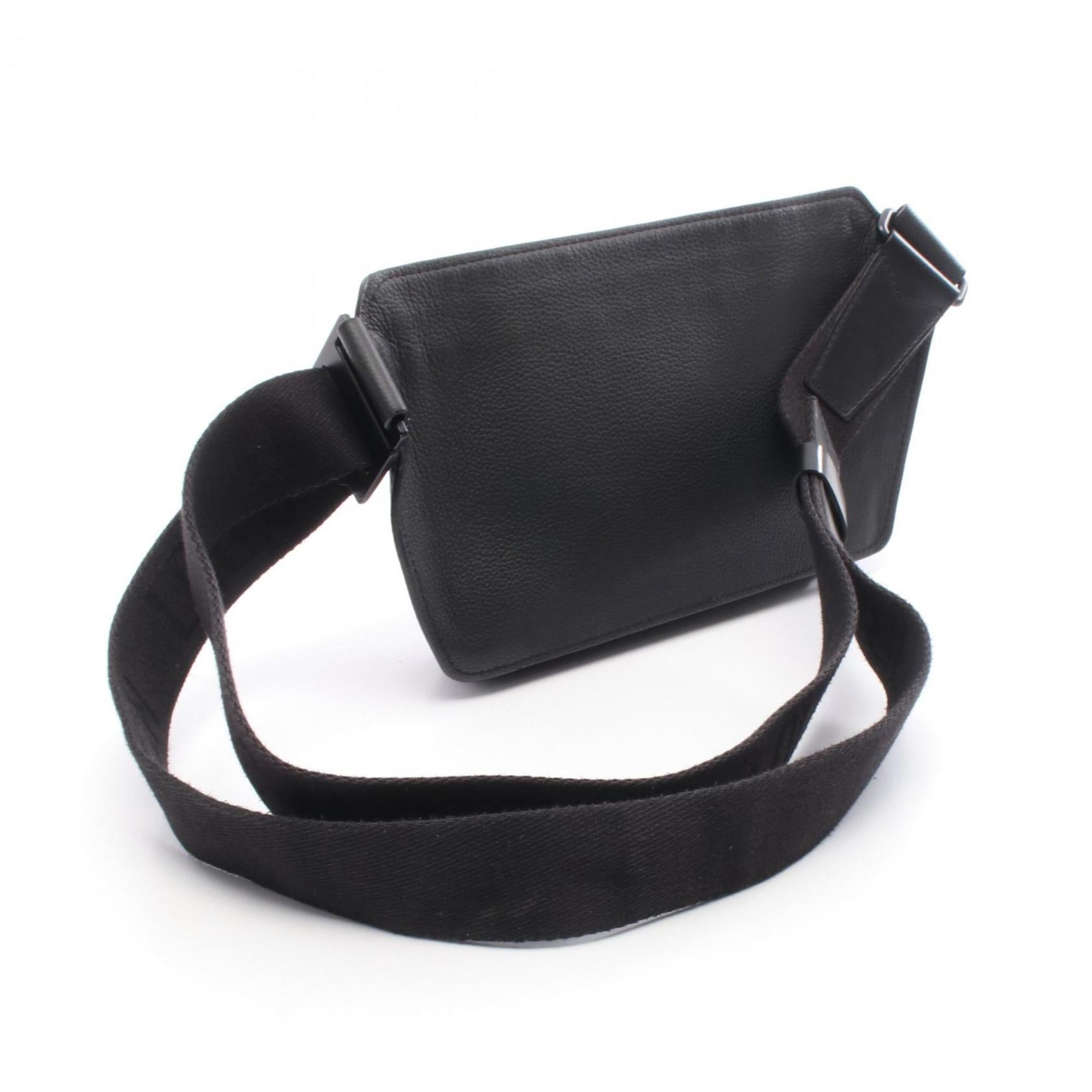Louis Vuitton Black Noir Leather Fanny Pack (Pre-Owned)