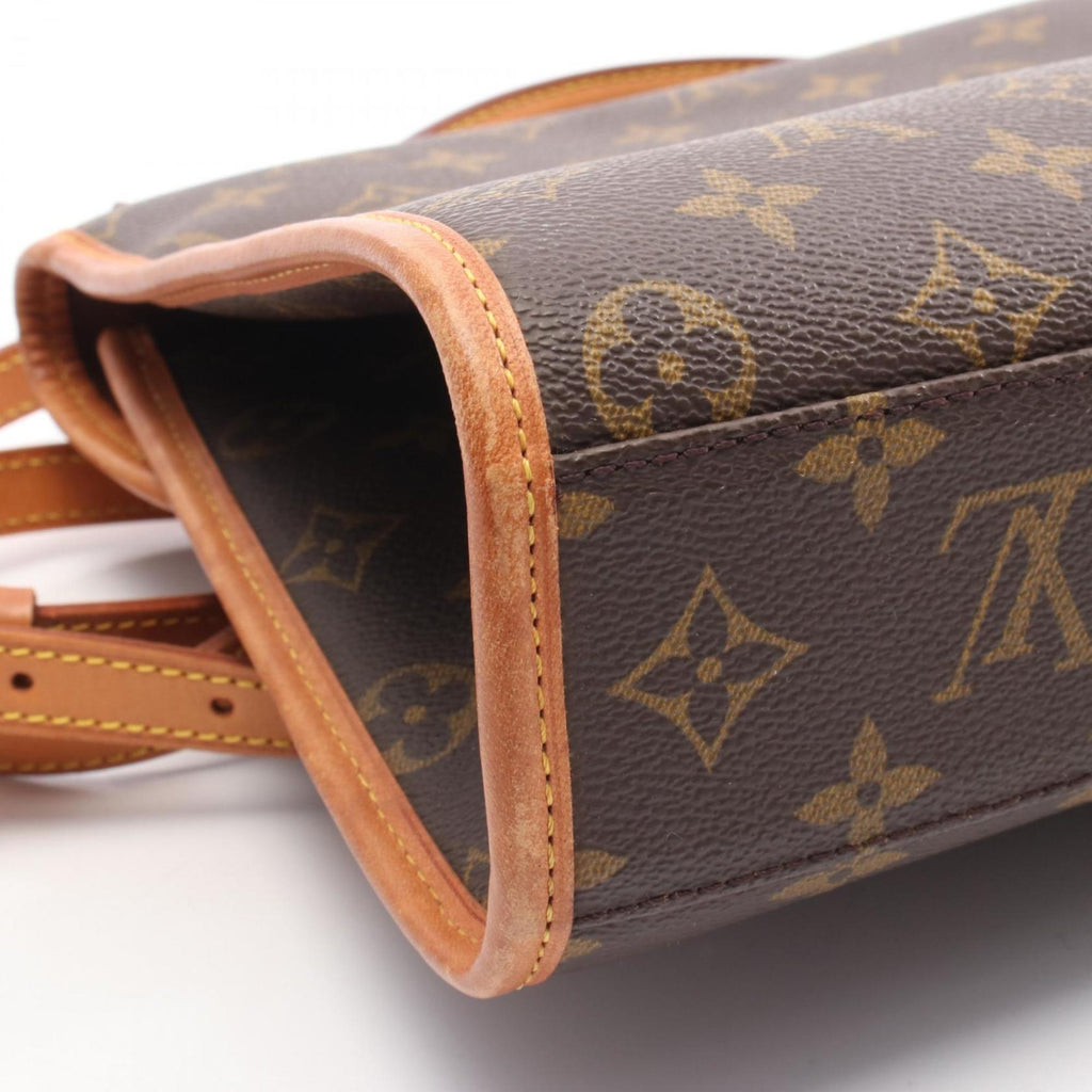 Louis Vuitton Monogram Brown Coated Canvas Leather Handbag (Pre-Owned)
