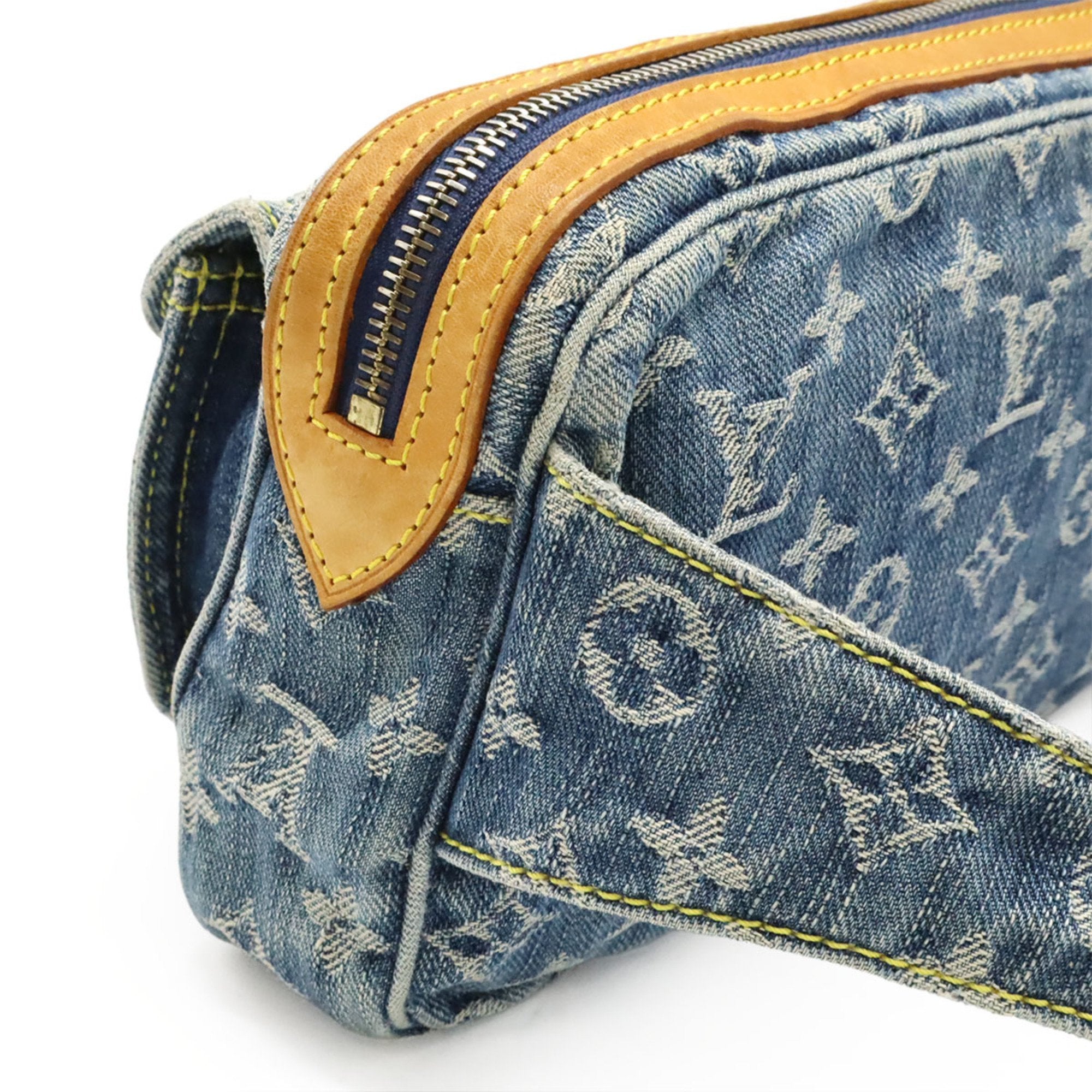 Louis Vuitton Blue Monogram Monogram Denim Fanny Pack Shoulder Bag (Pre-Owned)