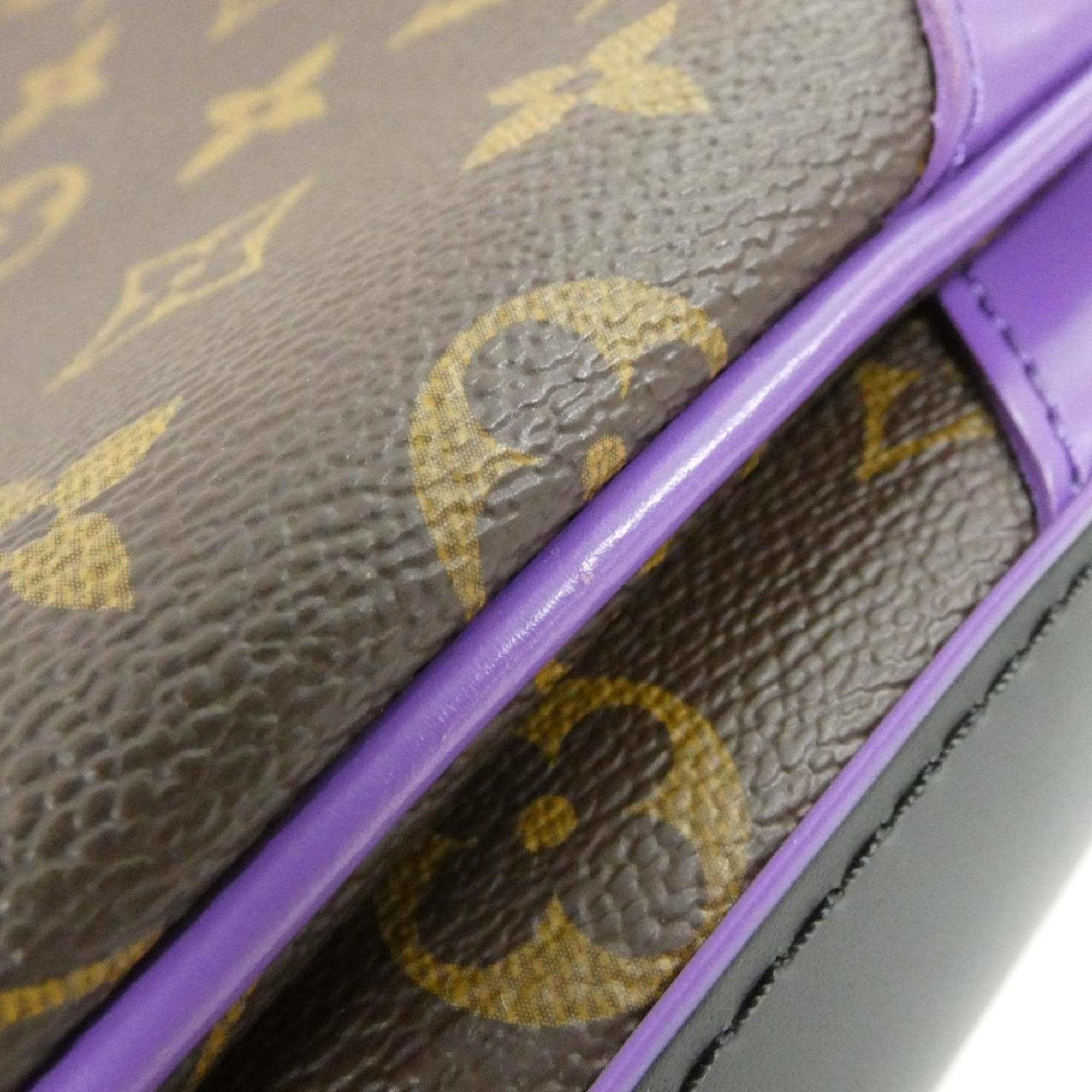 Louis Vuitton Marron Coated Canvas Pouch Shoulder Bag (Pre-Owned)