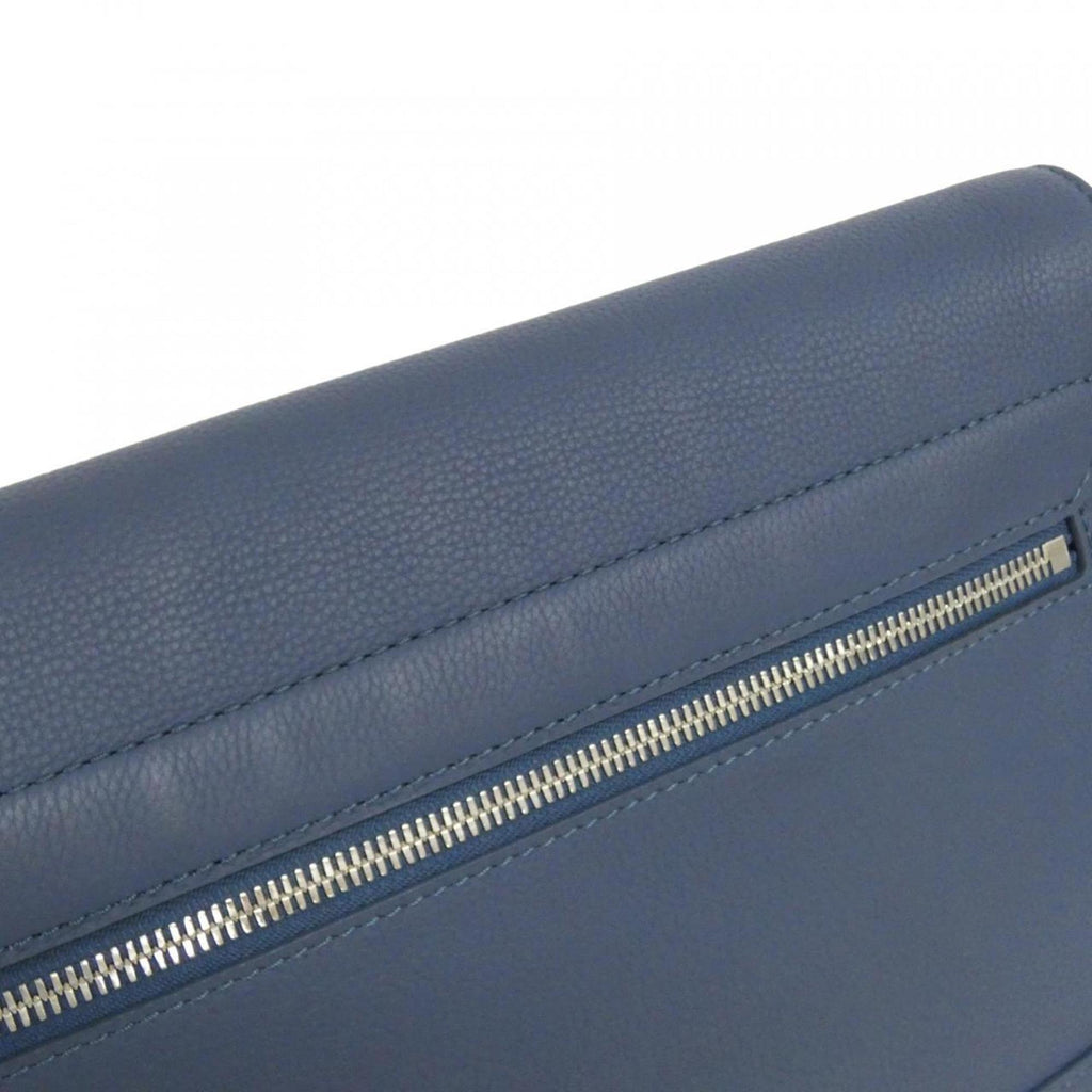 Louis Vuitton Blue Leather Shoulder Bag (Pre-Owned)
