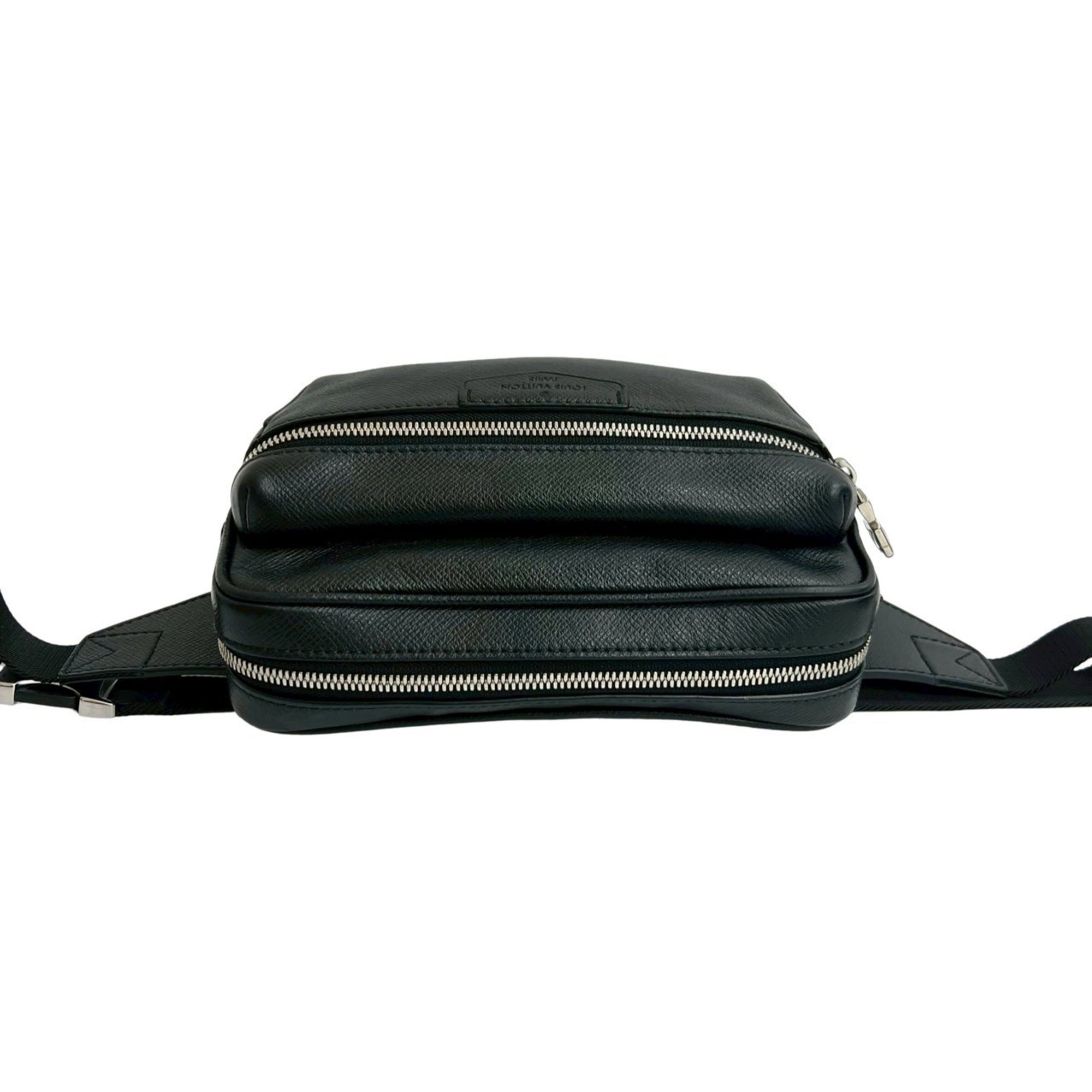 Louis Vuitton Black Leather Shoulder Bag Sling Bag (Pre-Owned)