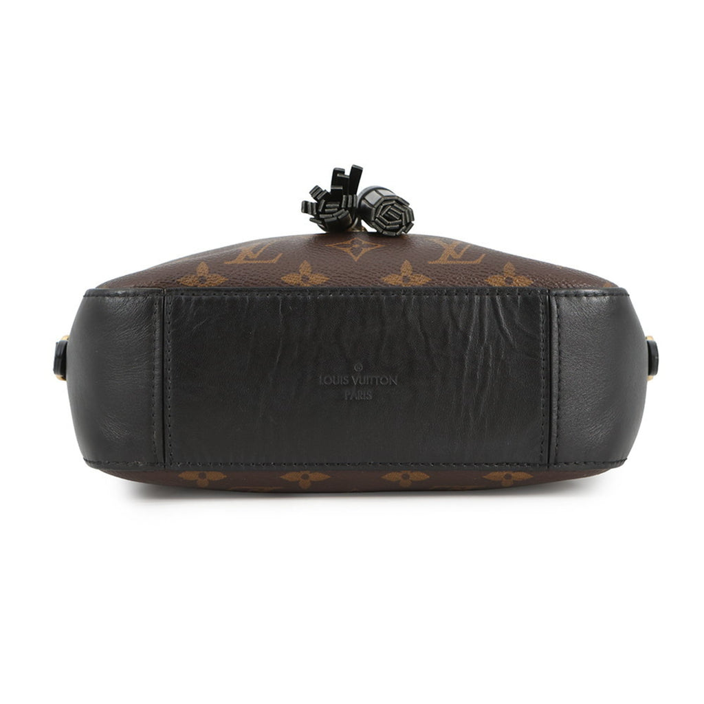 Louis Vuitton Black Monogram Noir Monogram Leather Shoulder Bag (Pre-Owned)