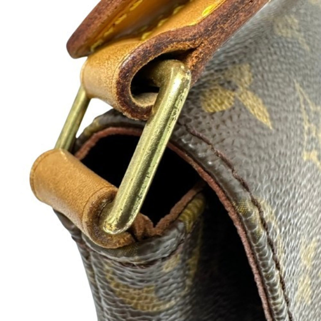 Louis Vuitton Brown Monogram Monogram Shoulder Bag (Pre-Owned)