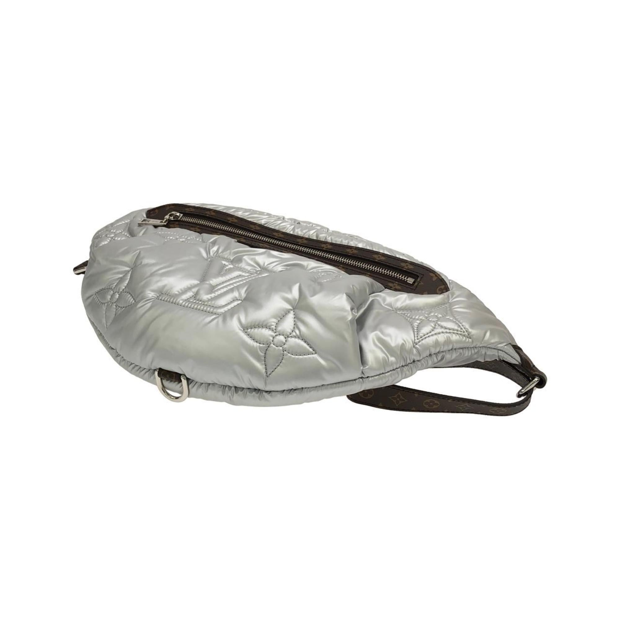 Louis Vuitton Silver Nylon Handbag (Pre-Owned)