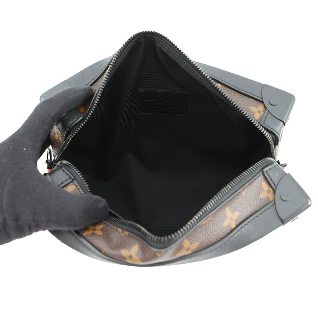 Louis Vuitton Black Monogram Noir Monogram Shoulder Bag (Pre-Owned)