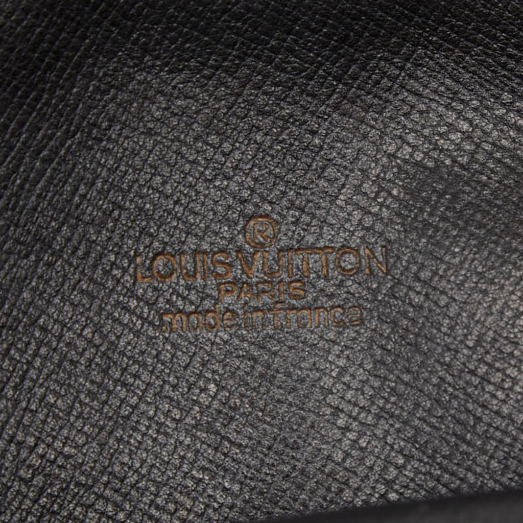 Louis Vuitton Epi Borneo Green Leather Shoulder Bag (Pre-Owned)