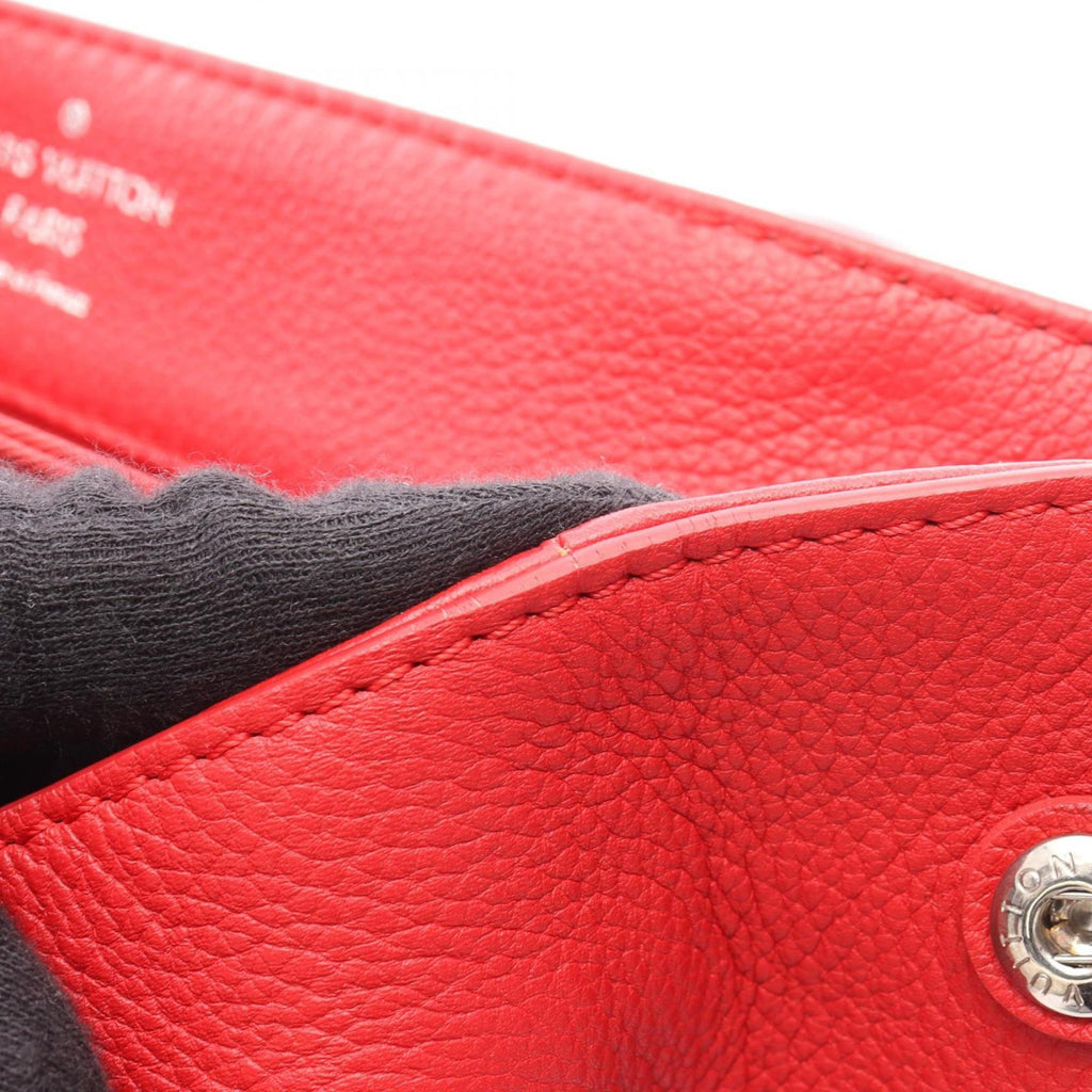 Louis Vuitton Red Color Ruby Leather Handbag (Pre-Owned)