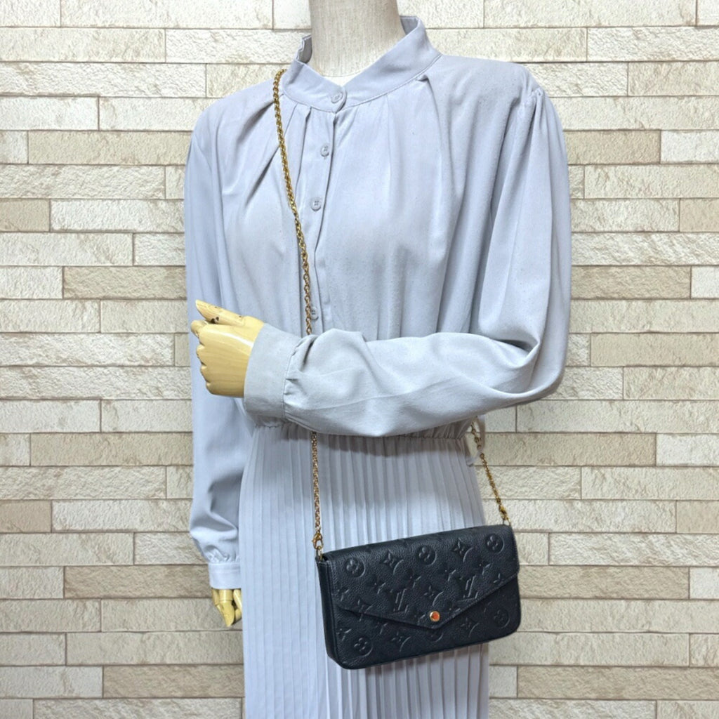 Louis Vuitton Black Monogram Empreinte Shoulder Bag (Pre-Owned)