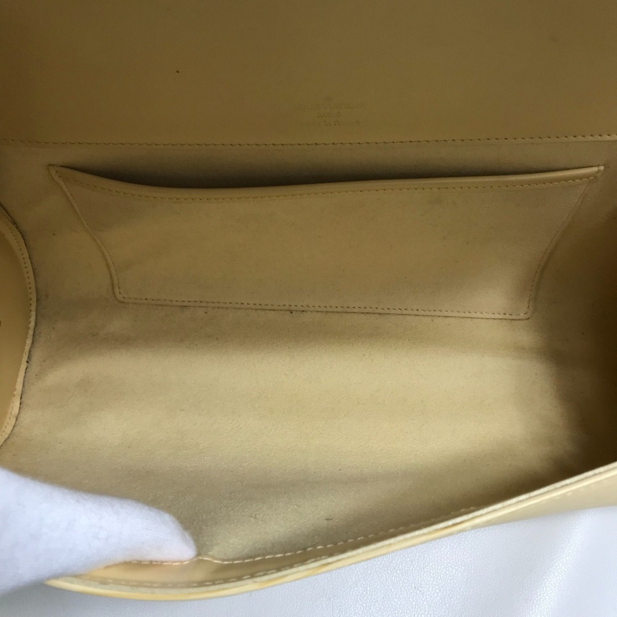 Louis Vuitton Vanilla Yellow Epi Leather Shoulder Bag (Pre-Owned)