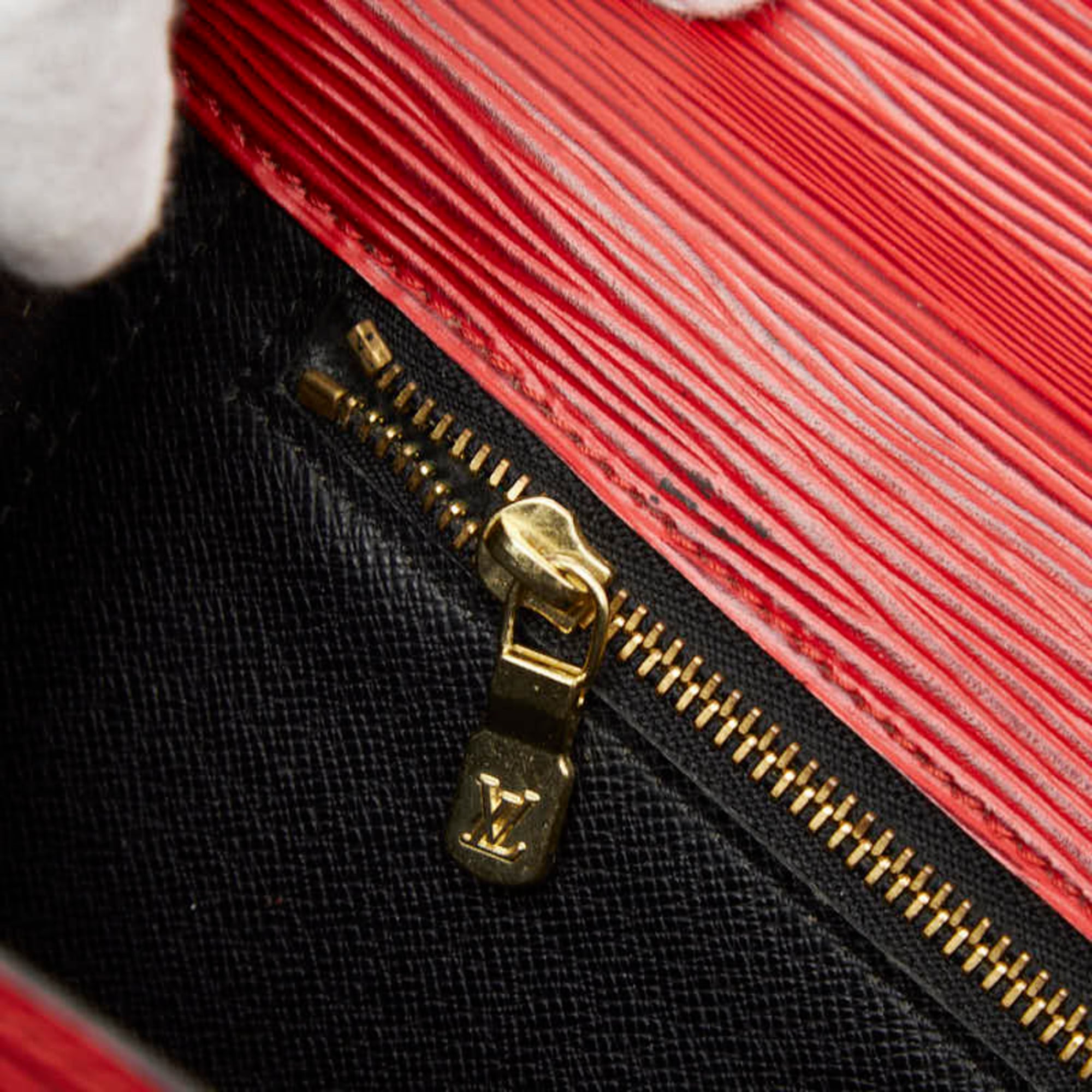 Louis Vuitton Castilian Red Leather Handbag Shoulder Bag (Pre-Owned)