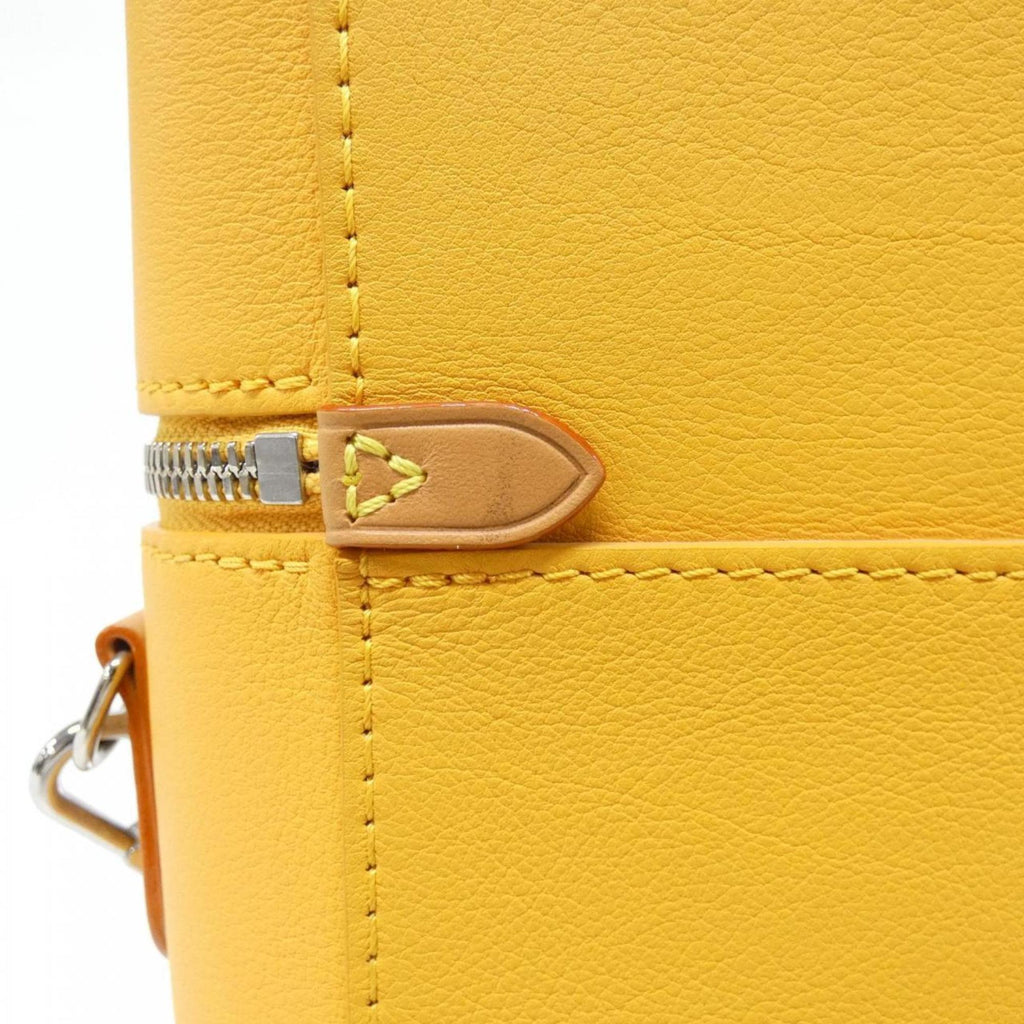 Louis Vuitton Saffron Leather Handbag (Pre-Owned)