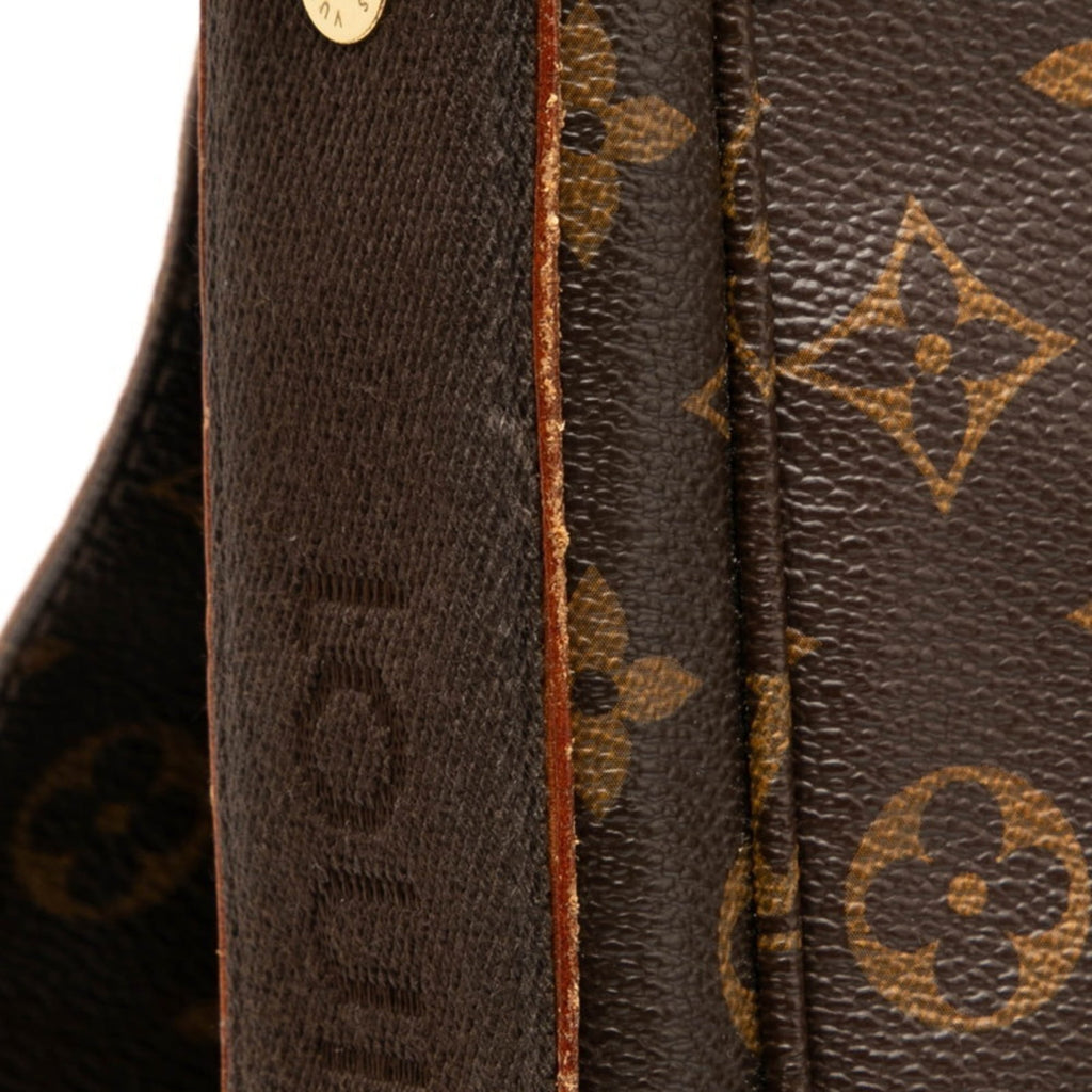 Louis Vuitton Brown Pvc Messenger Bag Shoulder Bag (Pre-Owned)