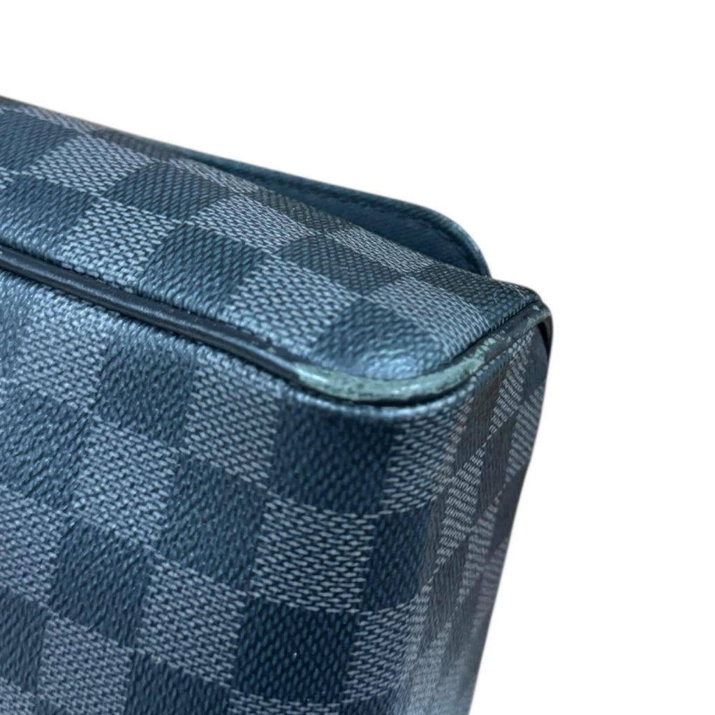 Louis Vuitton Black Gray Or Damier Graphite Shoulder Bag (Pre-Owned)