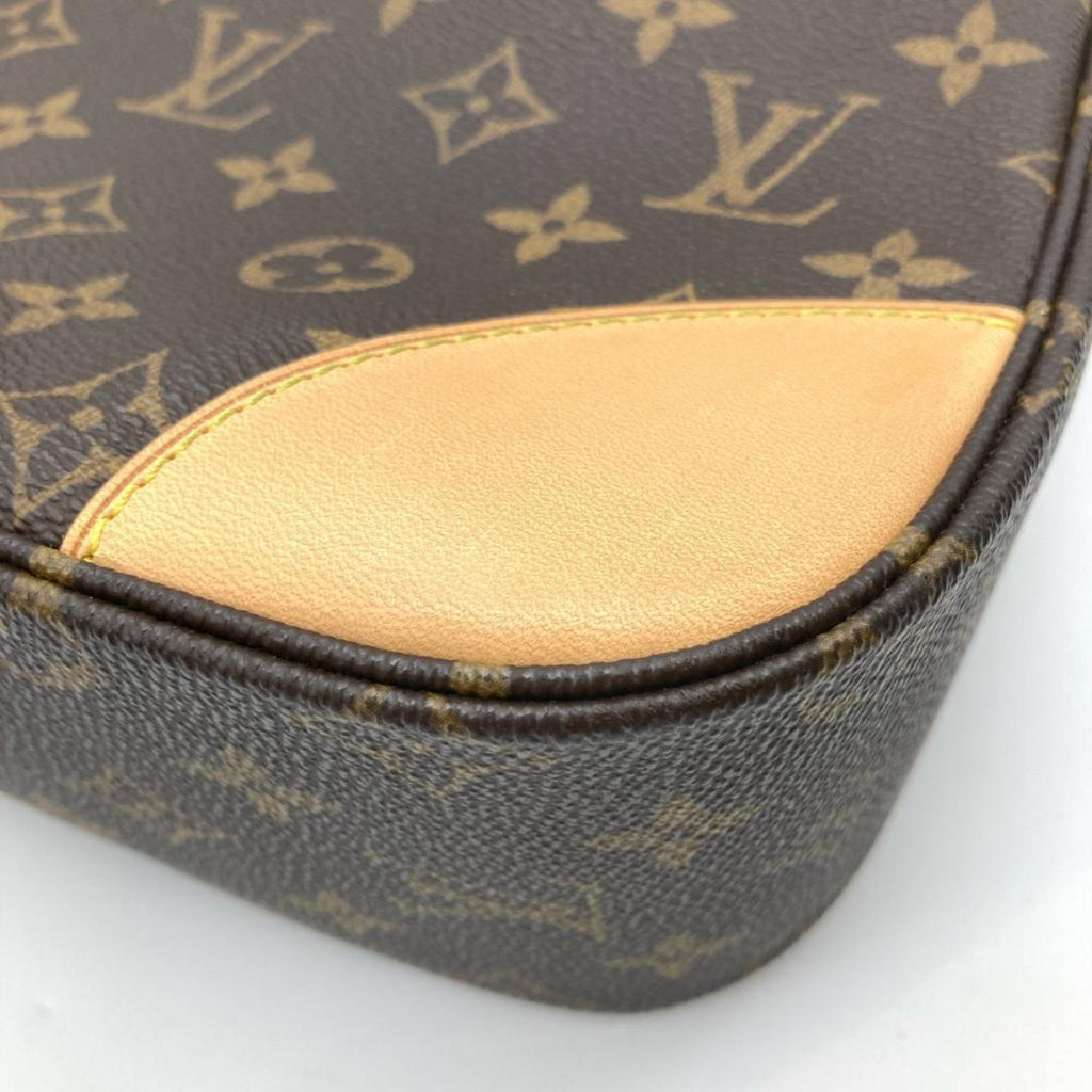 Louis Vuitton Brown Monogram Monogram Shoulder Bag (Pre-Owned)