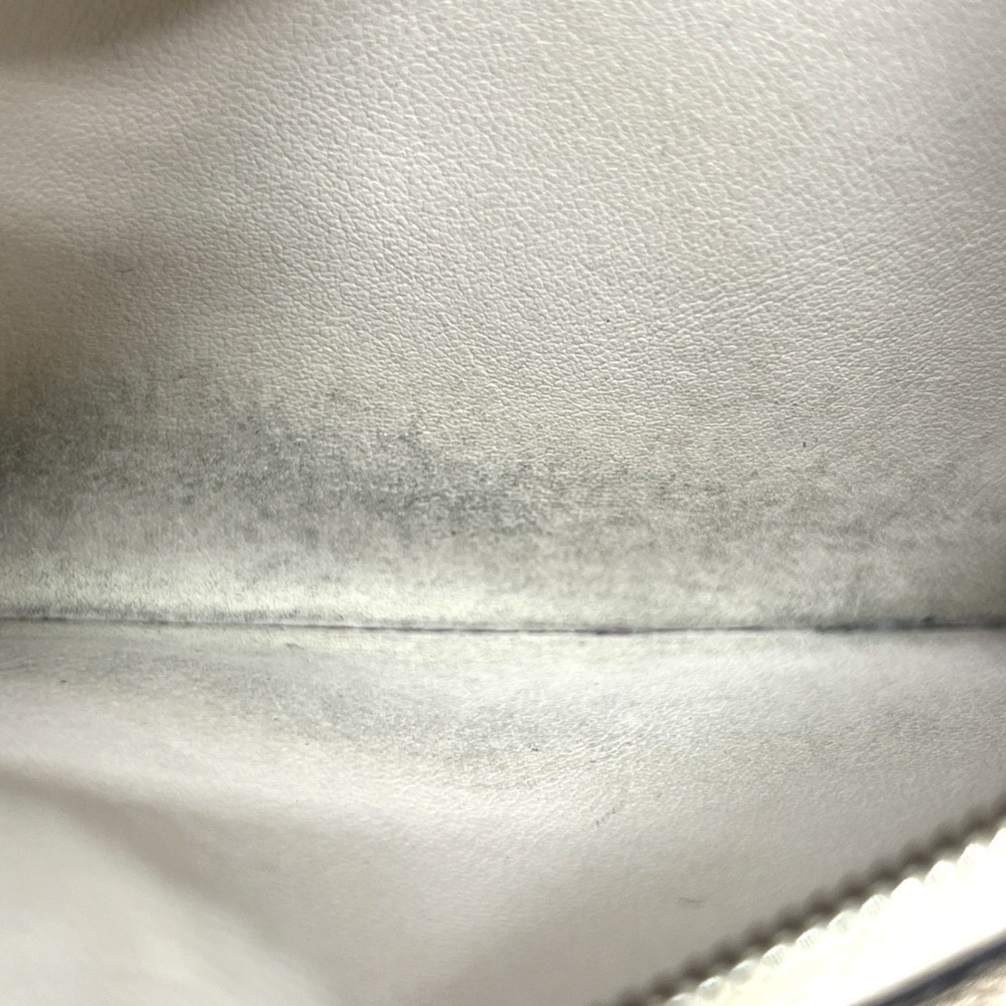 Louis Vuitton White Leather Long Wallet (Bi-Fold) (Pre-Owned)