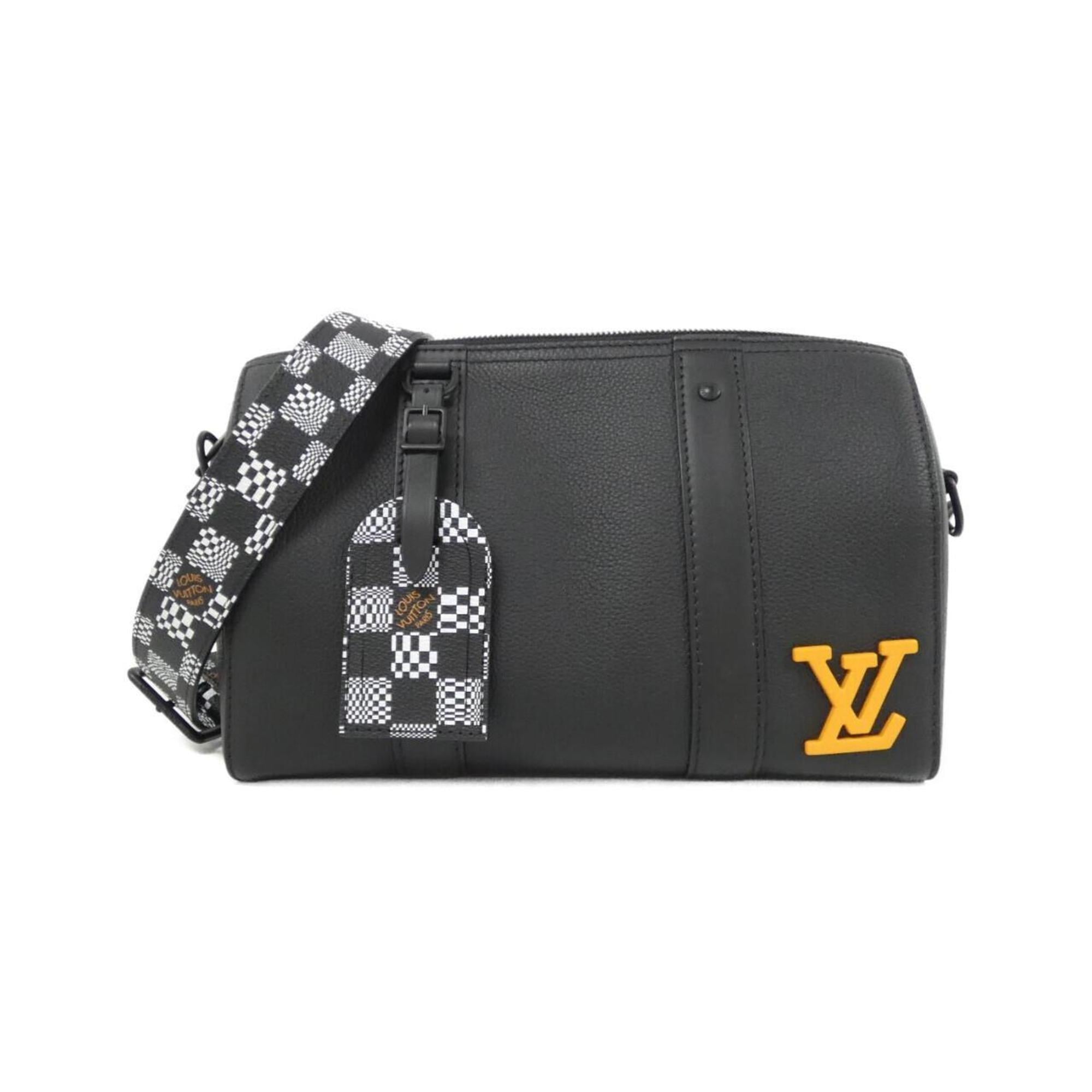 Louis Vuitton Black Leather Shoulder Bag (Pre-Owned)