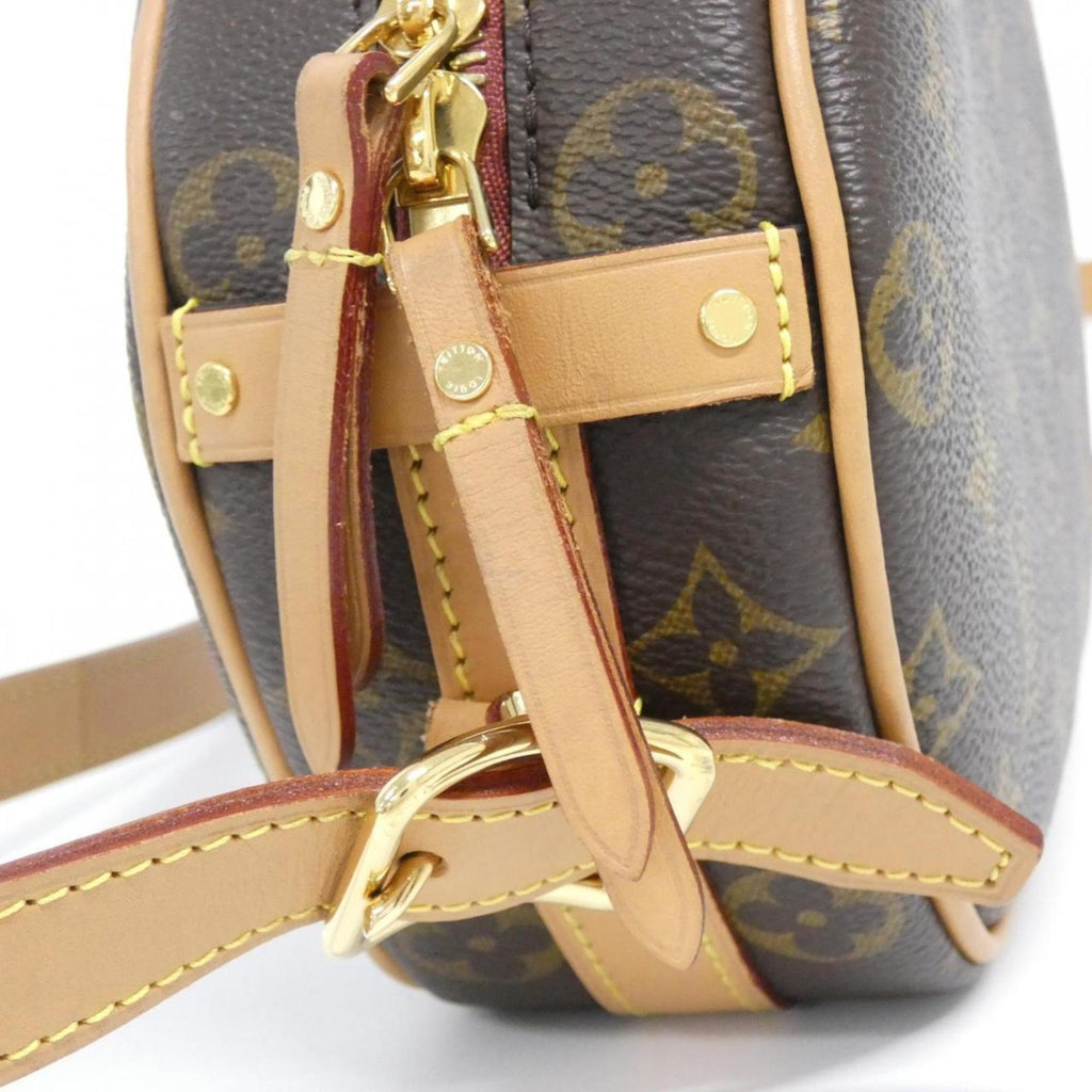 Louis Vuitton Marron Coated Canvas Shoulder Bag (Pre-Owned)