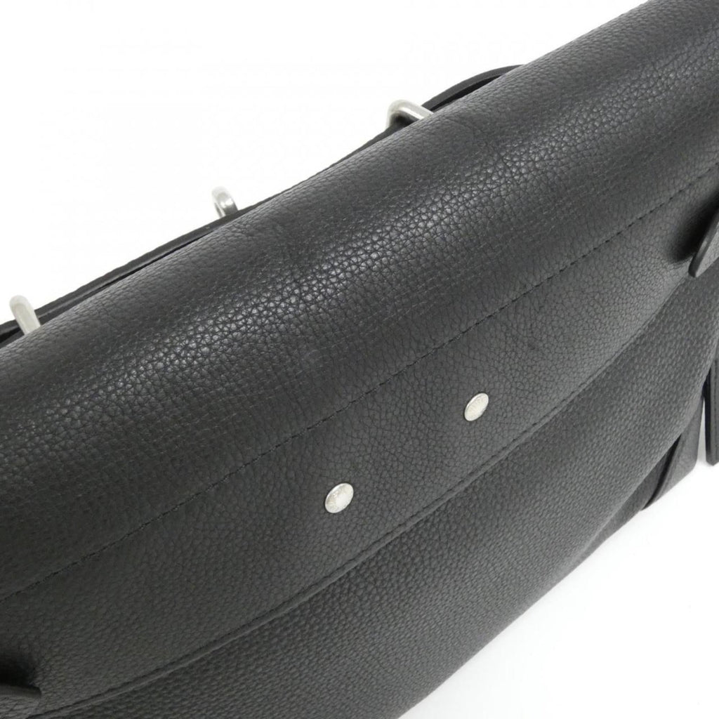 Louis Vuitton Black Leather Shoulder Bag (Pre-Owned)