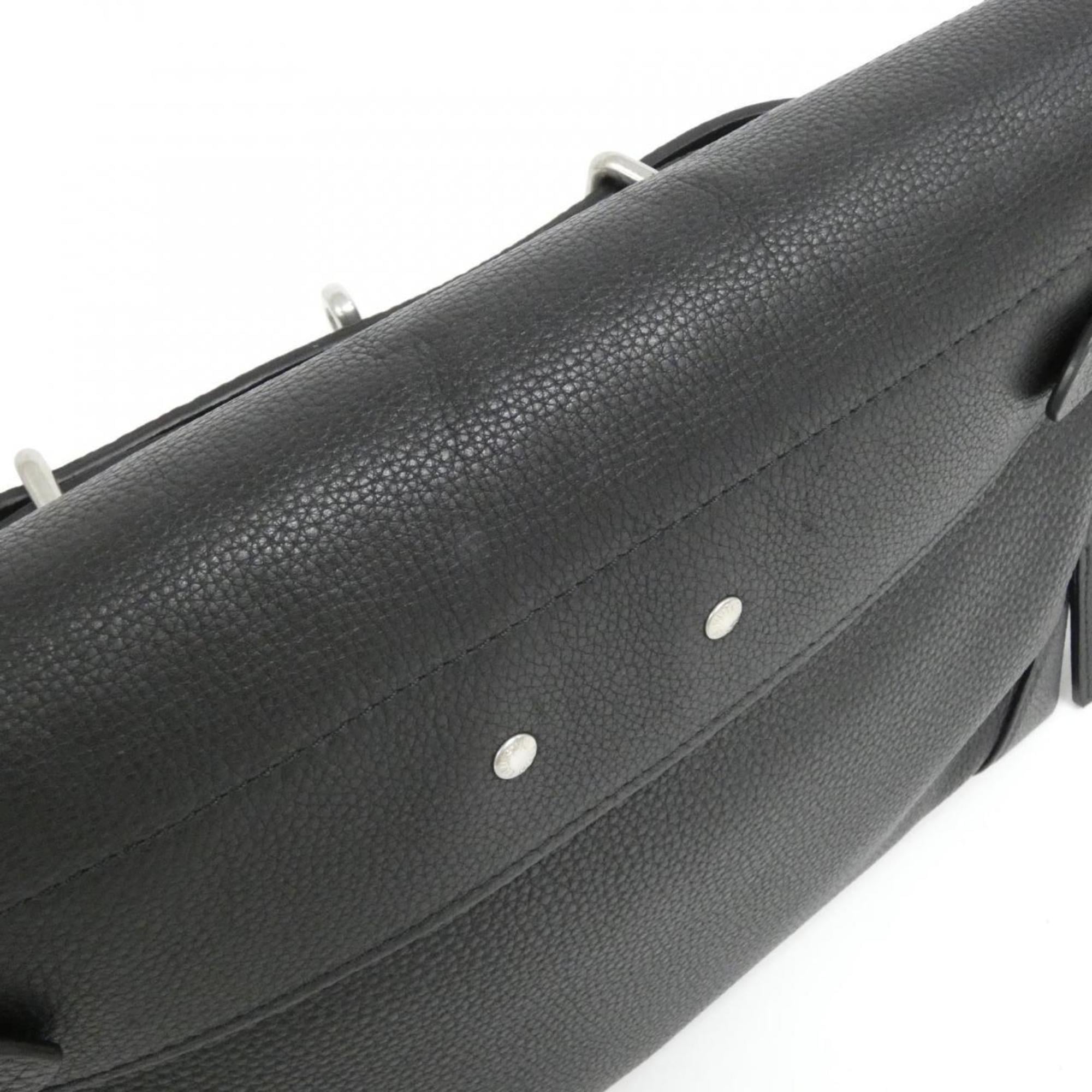 Louis Vuitton Black Leather Shoulder Bag (Pre-Owned)