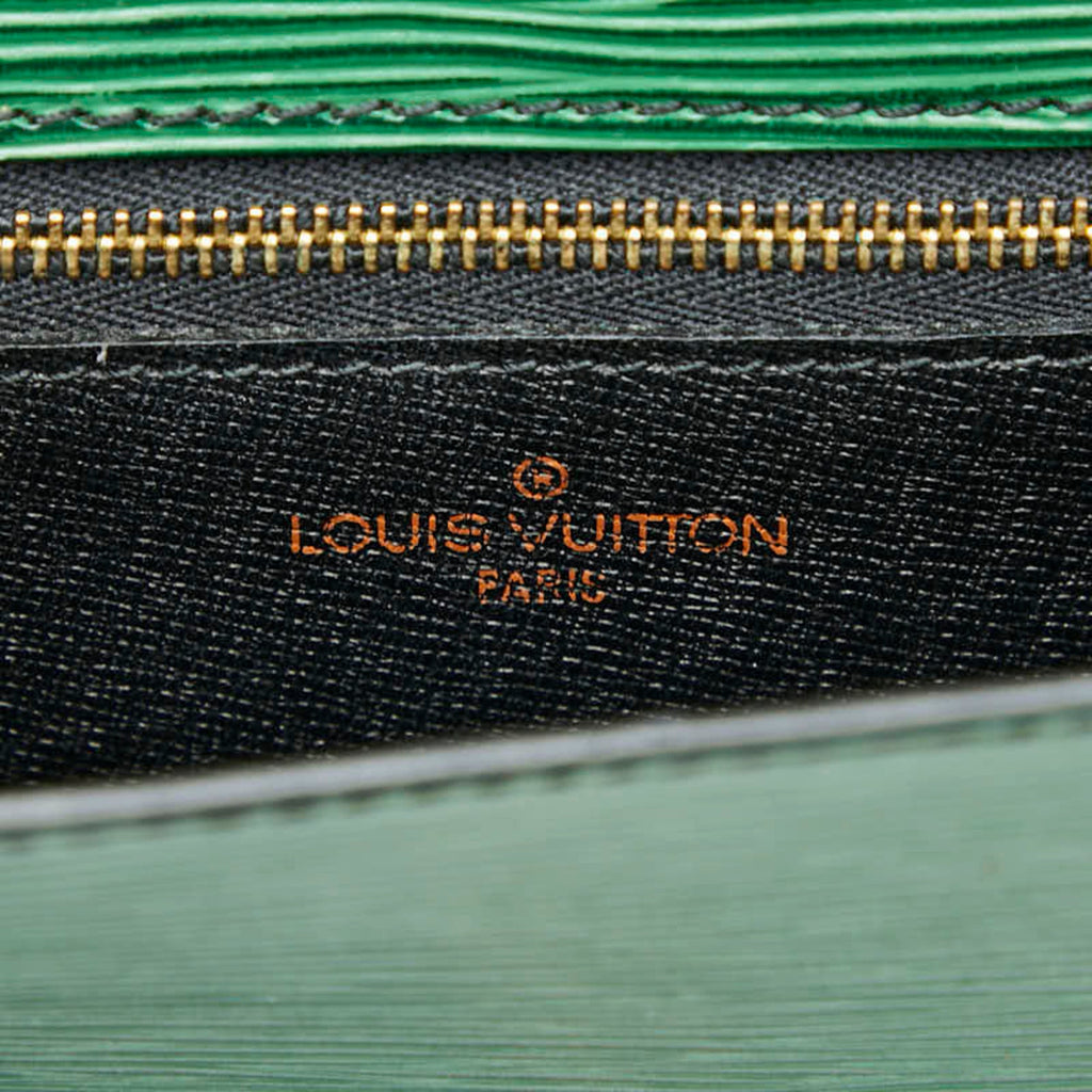 Louis Vuitton Borneo Green Leather Shoulder Bag (Pre-Owned)