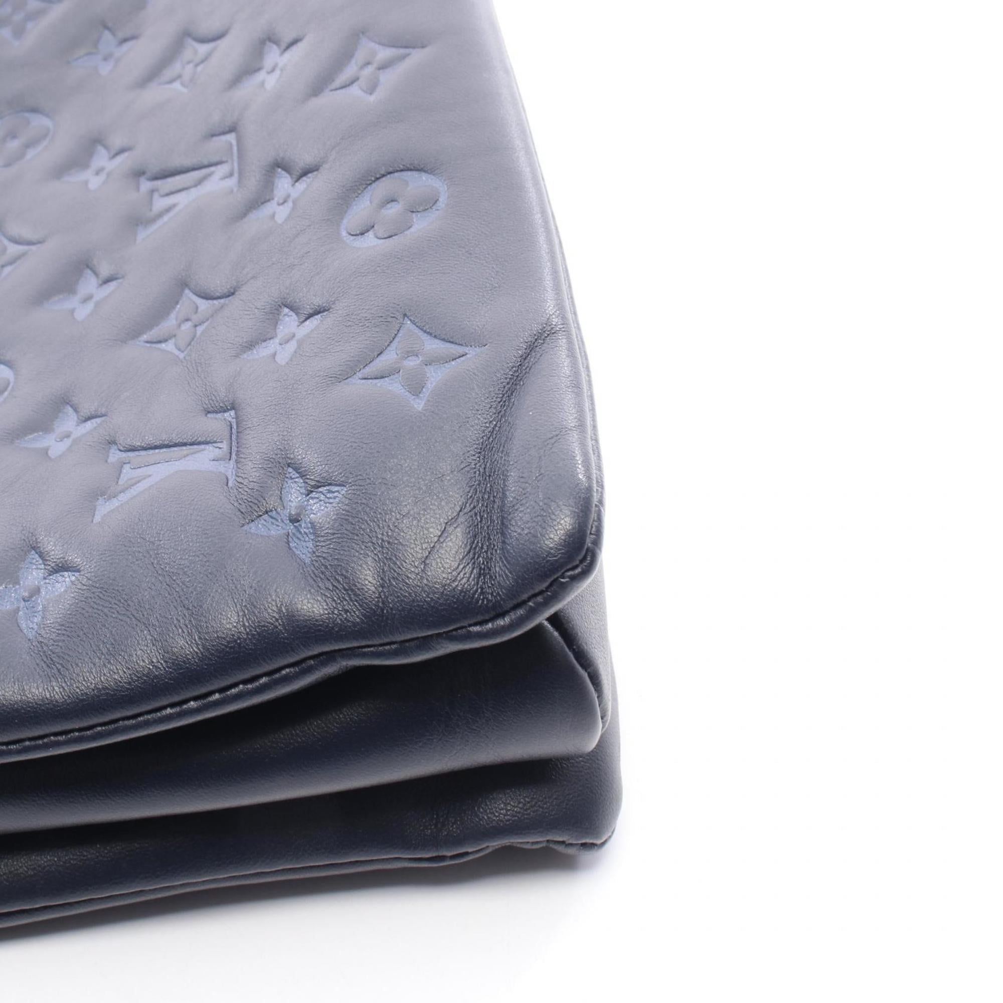 Louis Vuitton Navy Shoulder Bag (Pre-Owned)