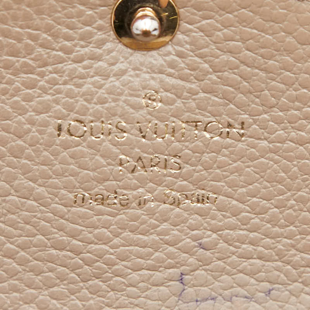 Louis Vuitton Beige Leather Long Wallet (Tri-Fold) (Pre-Owned)