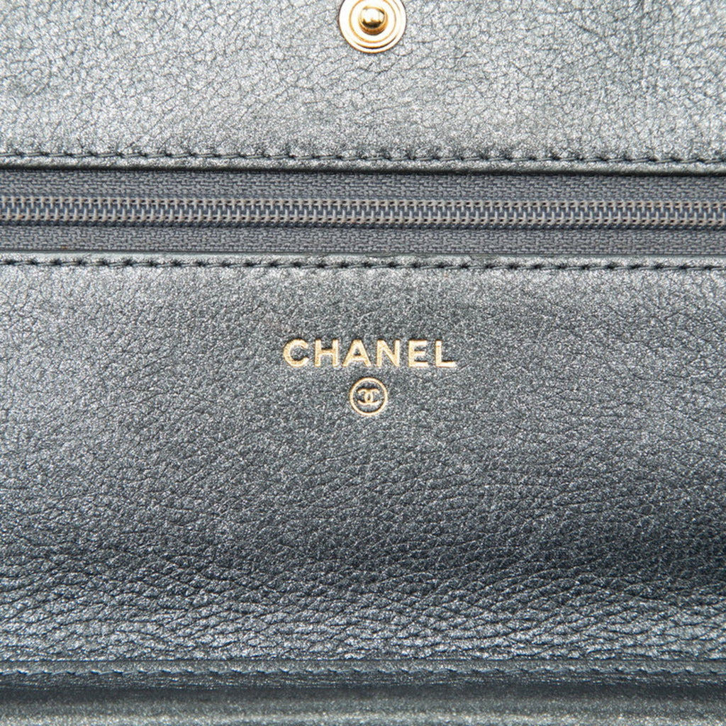Boy Wallet on Chain Quilted Caviar