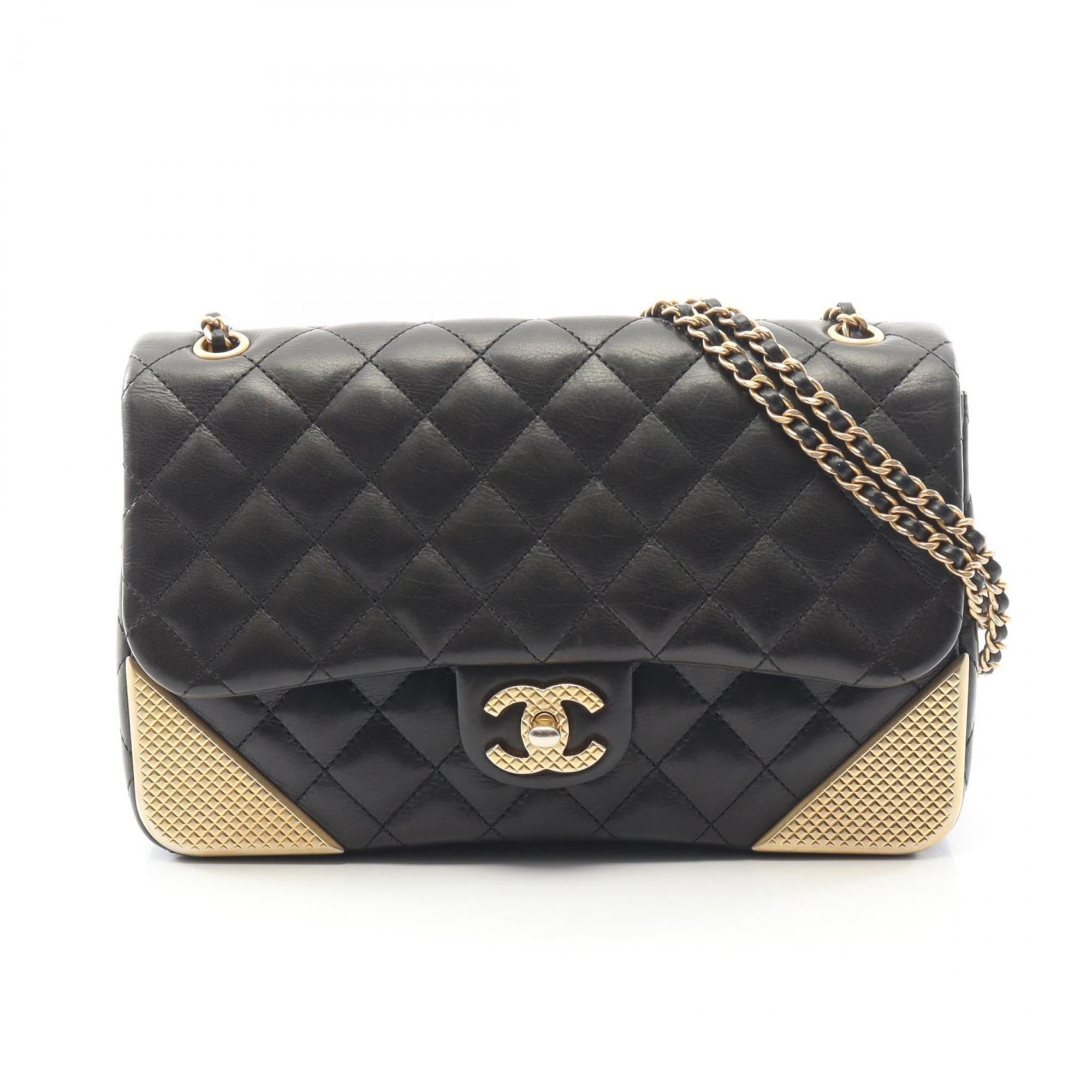 Rock the Corner Flap Bag Quilted Leather Medium