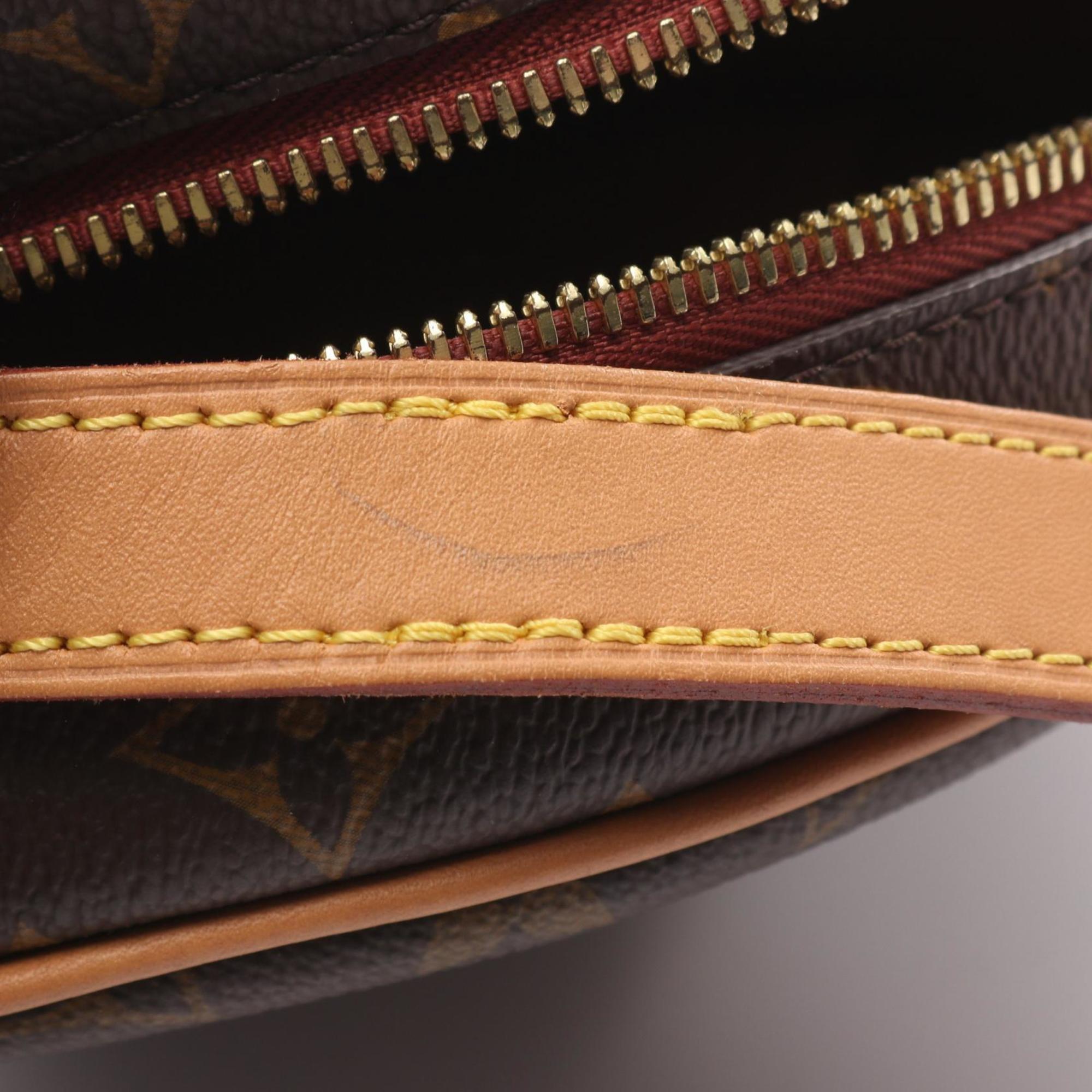 Louis Vuitton Brown Coated Canvas Leather Shoulder Bag (Pre-Owned)