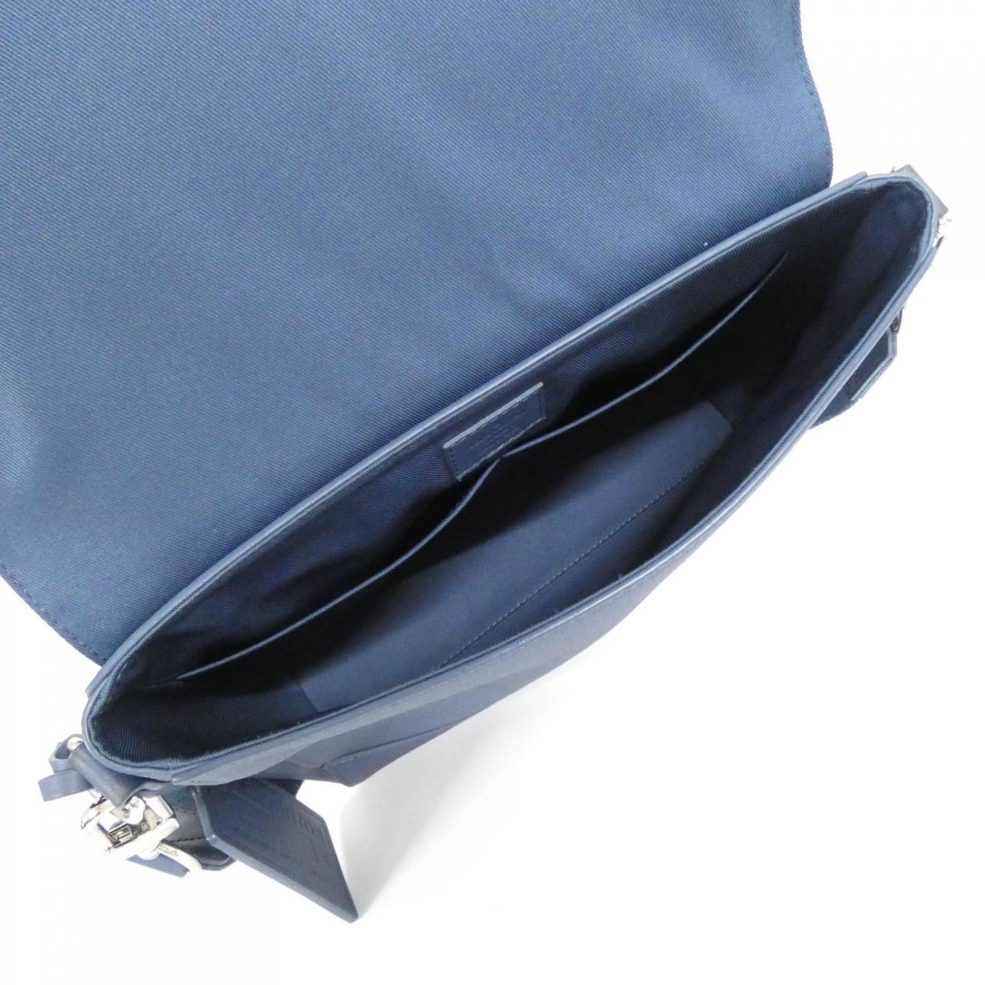 Louis Vuitton Blue Leather Shoulder Bag (Pre-Owned)