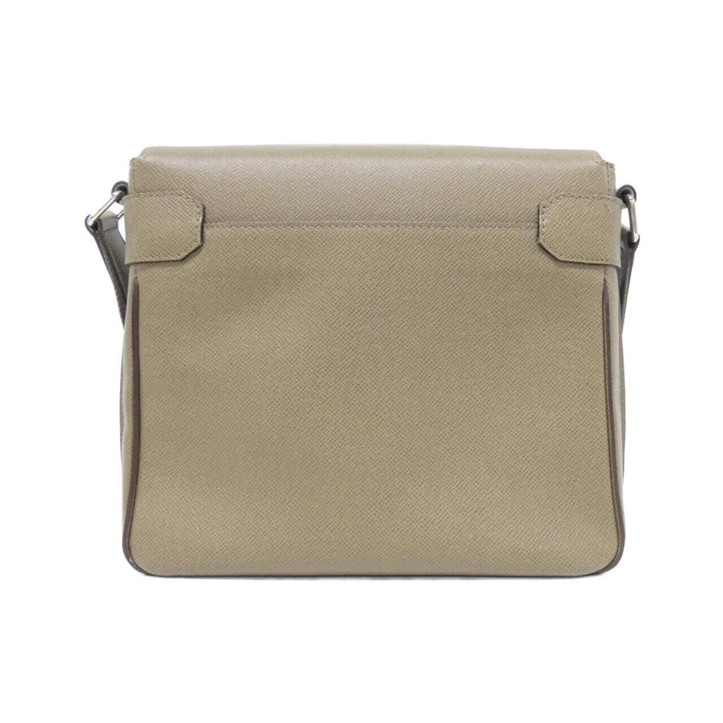 Louis Vuitton Taiga Aurore Leather Shoulder Bag (Pre-Owned)