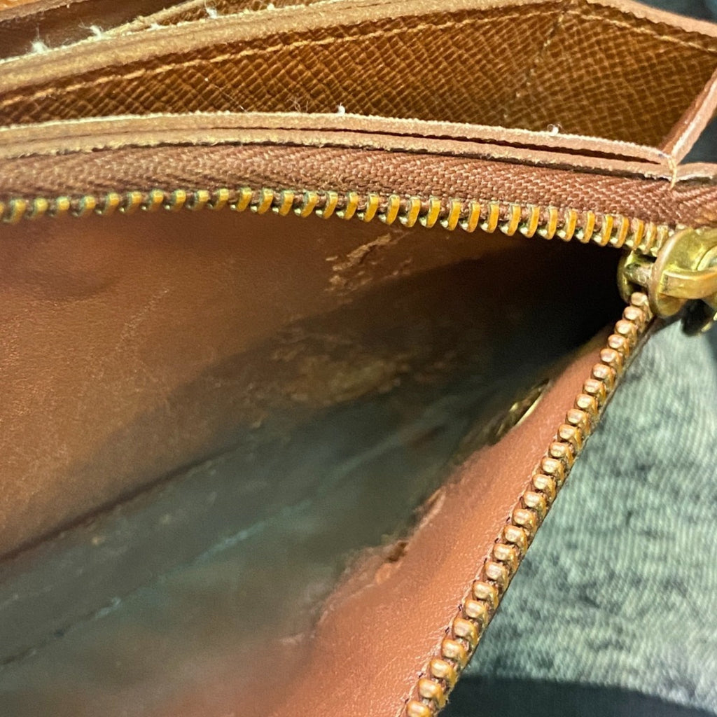 Louis Vuitton Monogram Brown Monogram Long Wallet (Bi-Fold) (Pre-Owned)