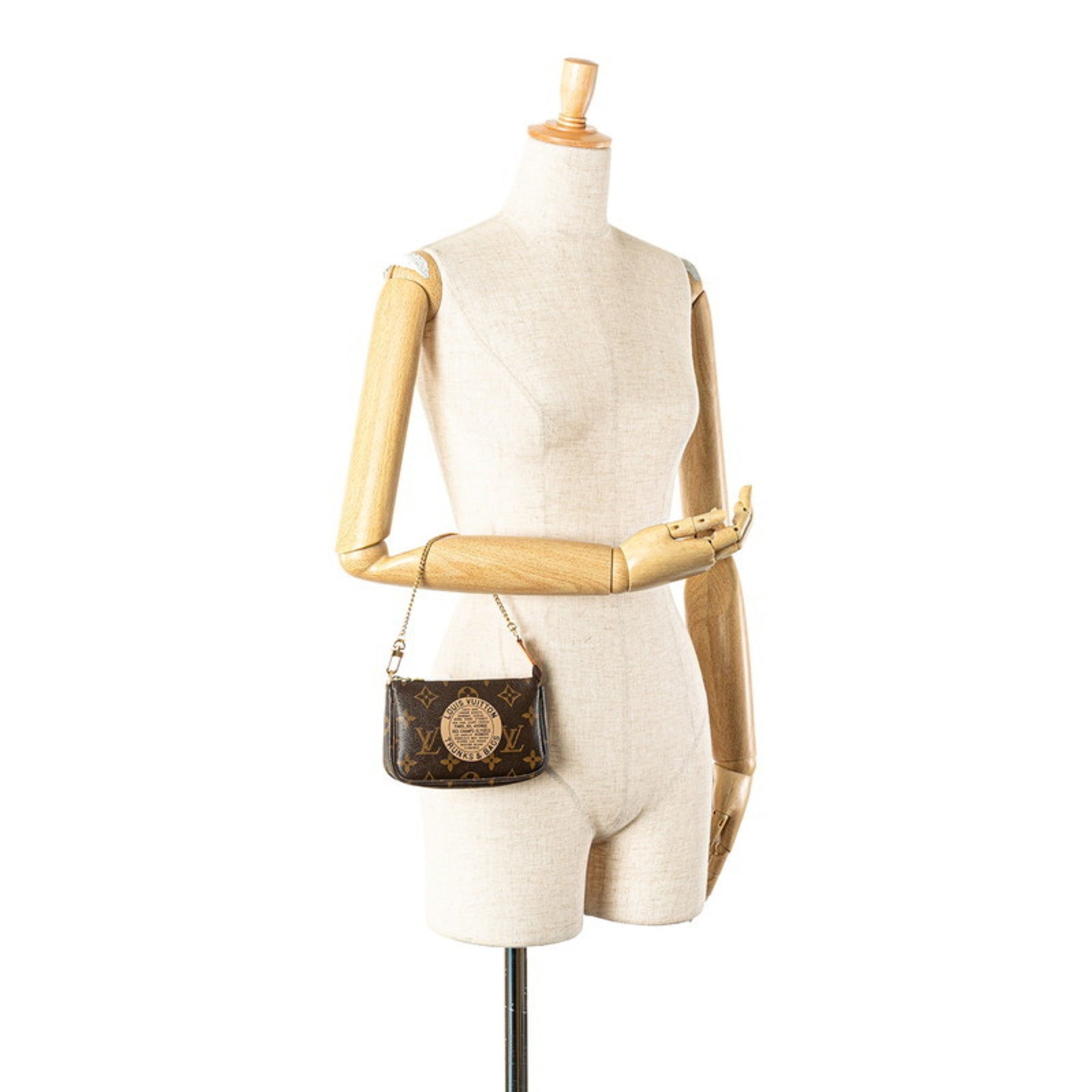 Louis Vuitton Brown Pvc Leather Pochette Pouch (Pre-Owned)