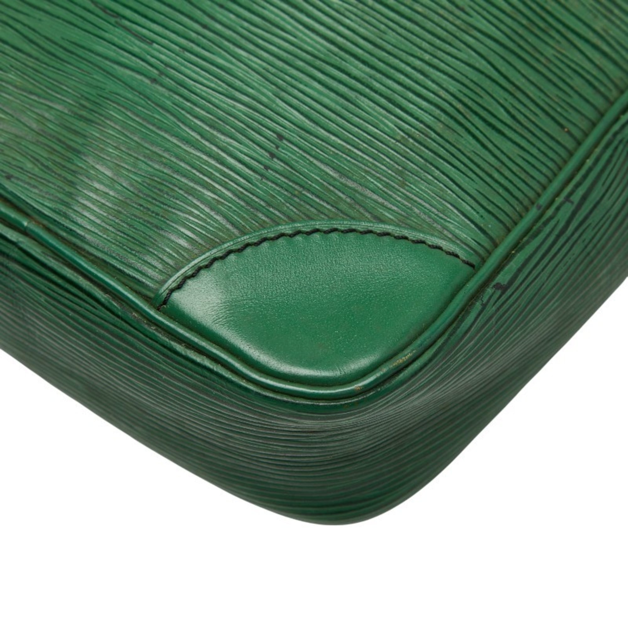 Louis Vuitton Epi Borneo Green Leather Shoulder Bag (Pre-Owned)