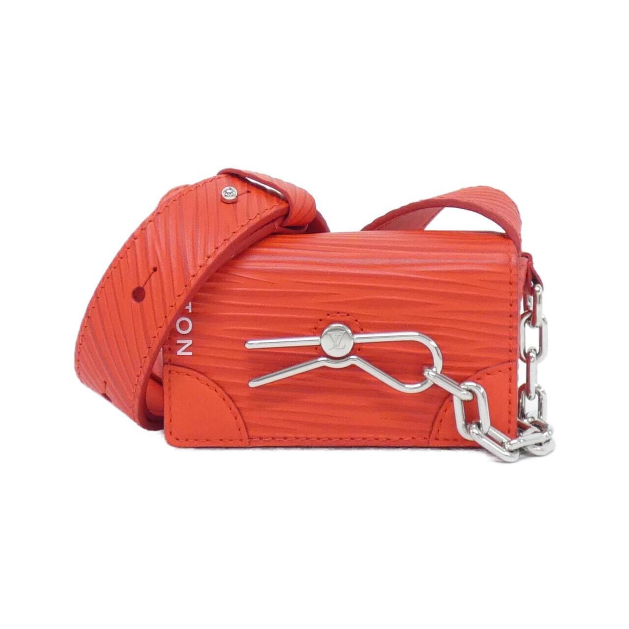 Louis Vuitton Rouge Leather Shoulder Bag (Pre-Owned)